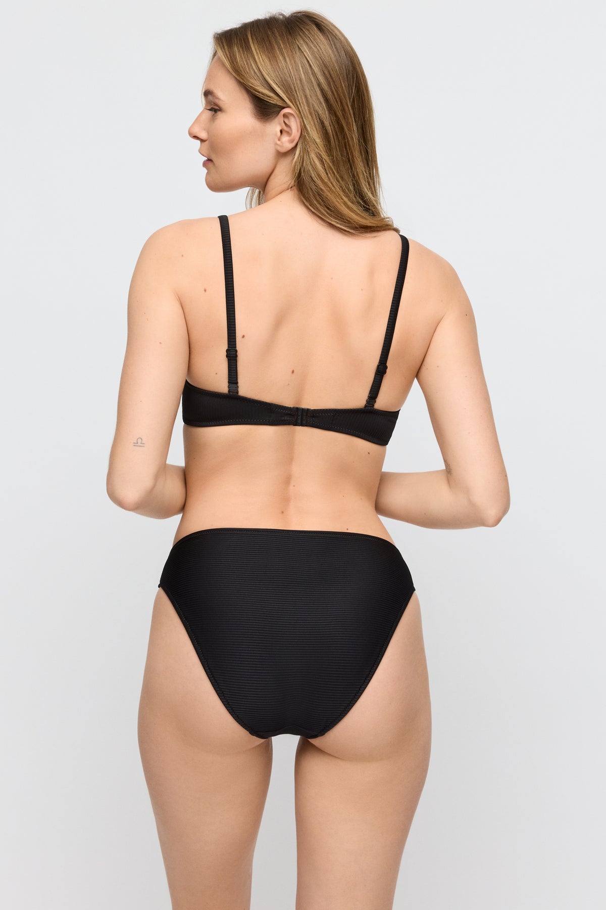 Cassie 1008350