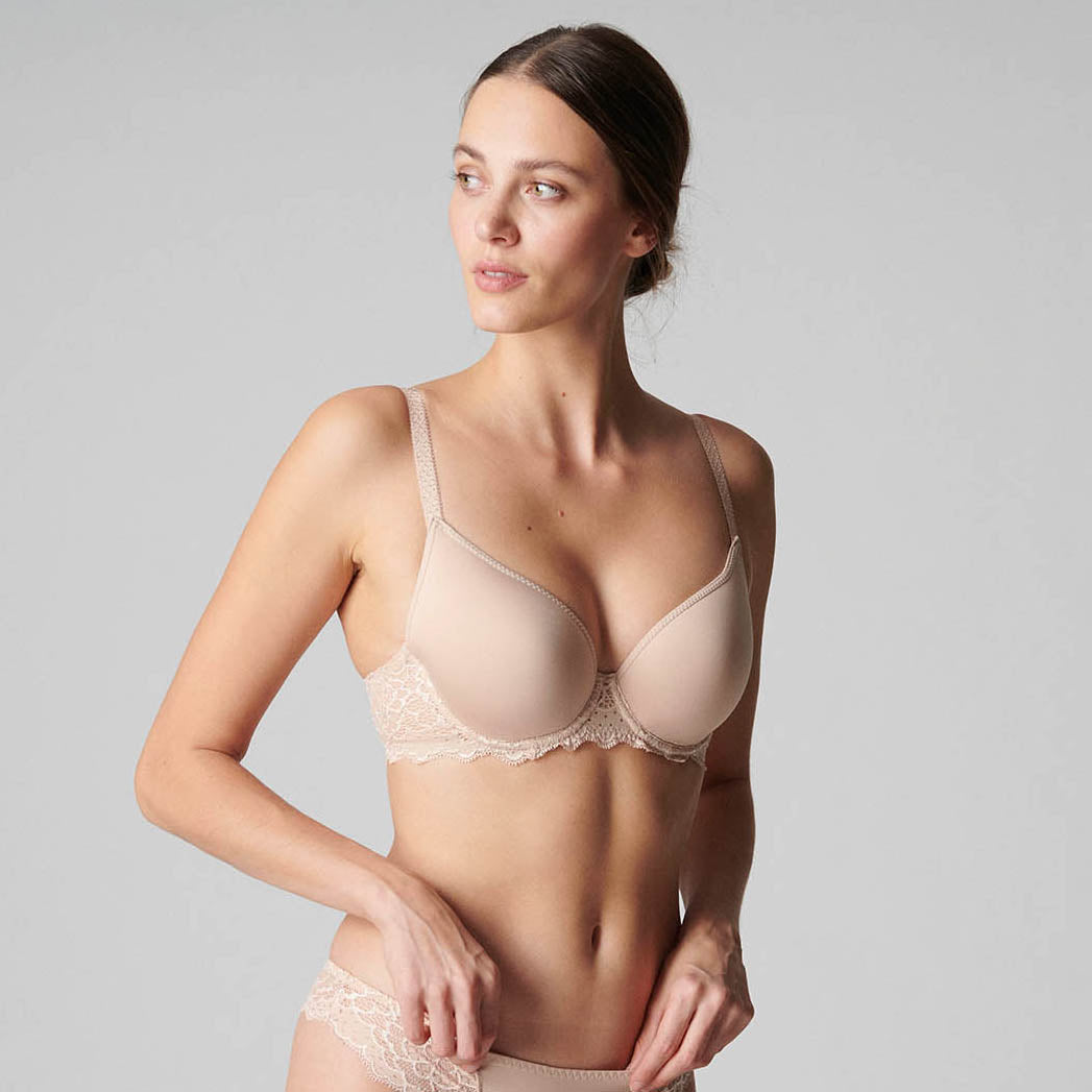 Caresse 12A316