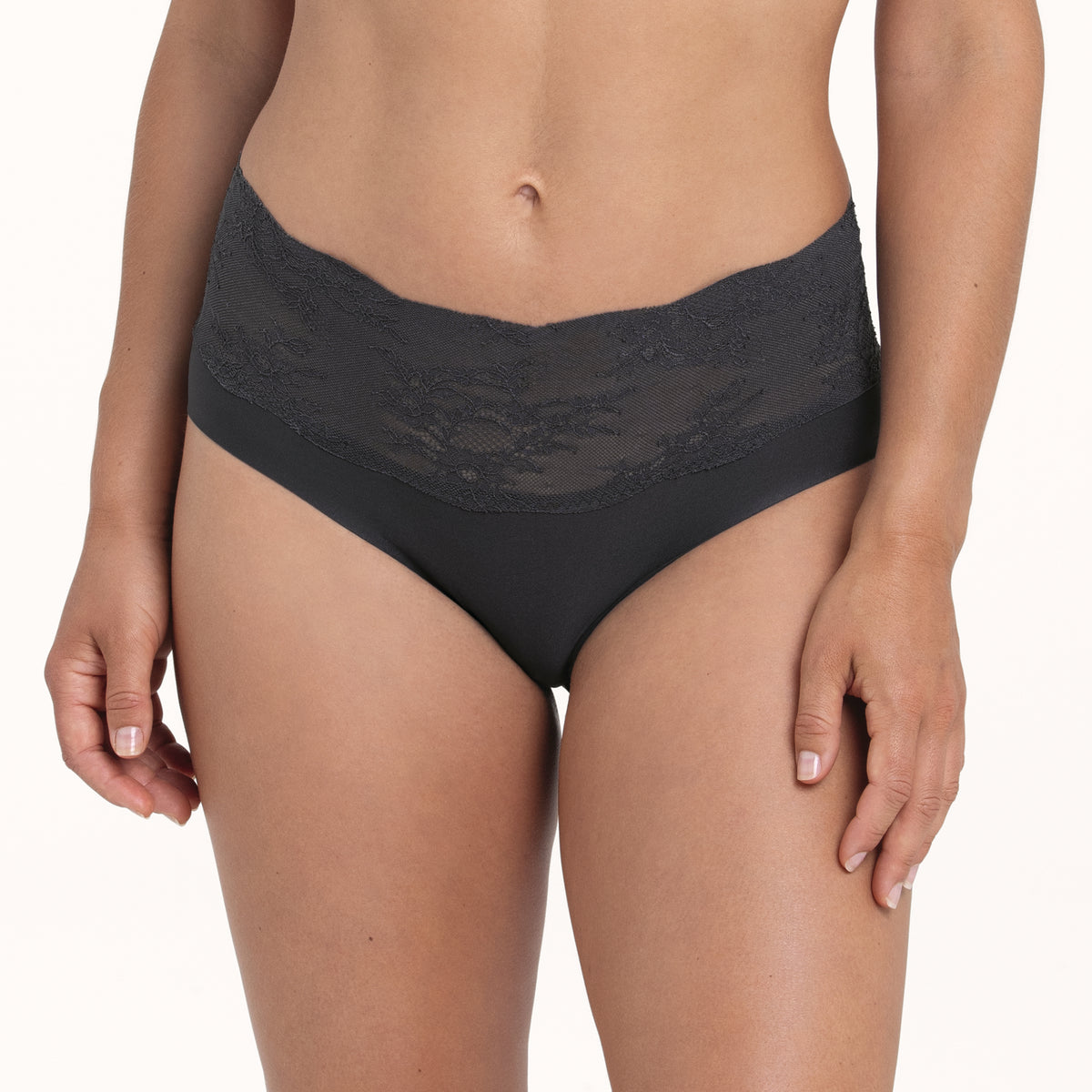Essential Lace 1304