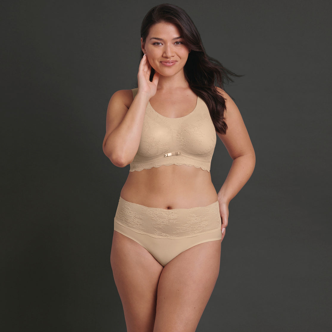 Essential Lace 1304