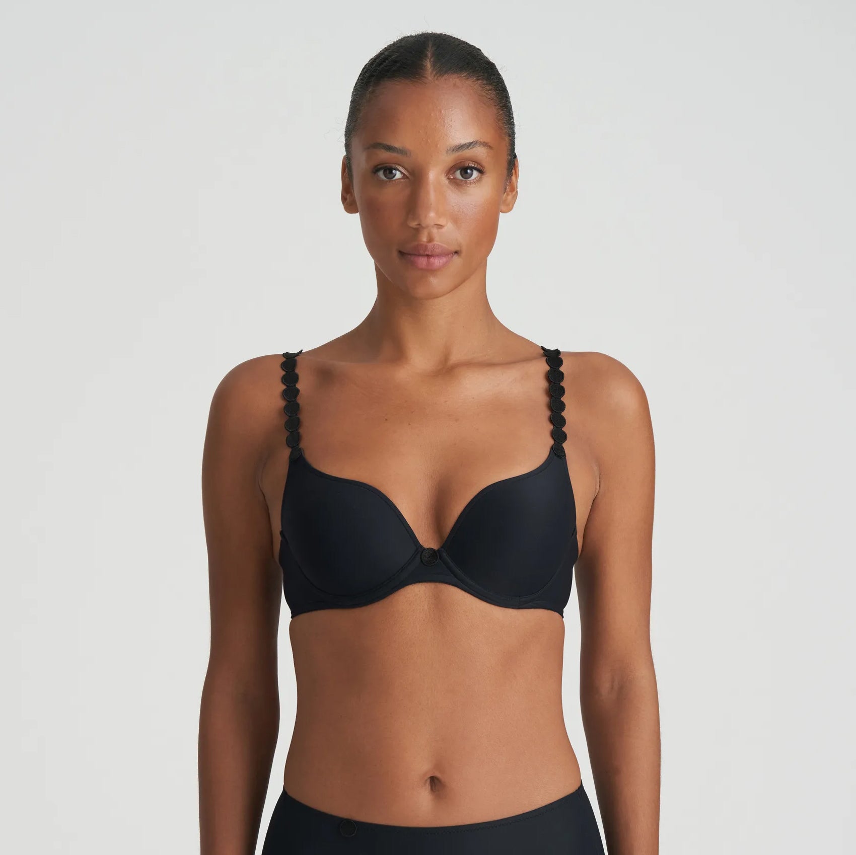 Tom 0120826 - Charcoal