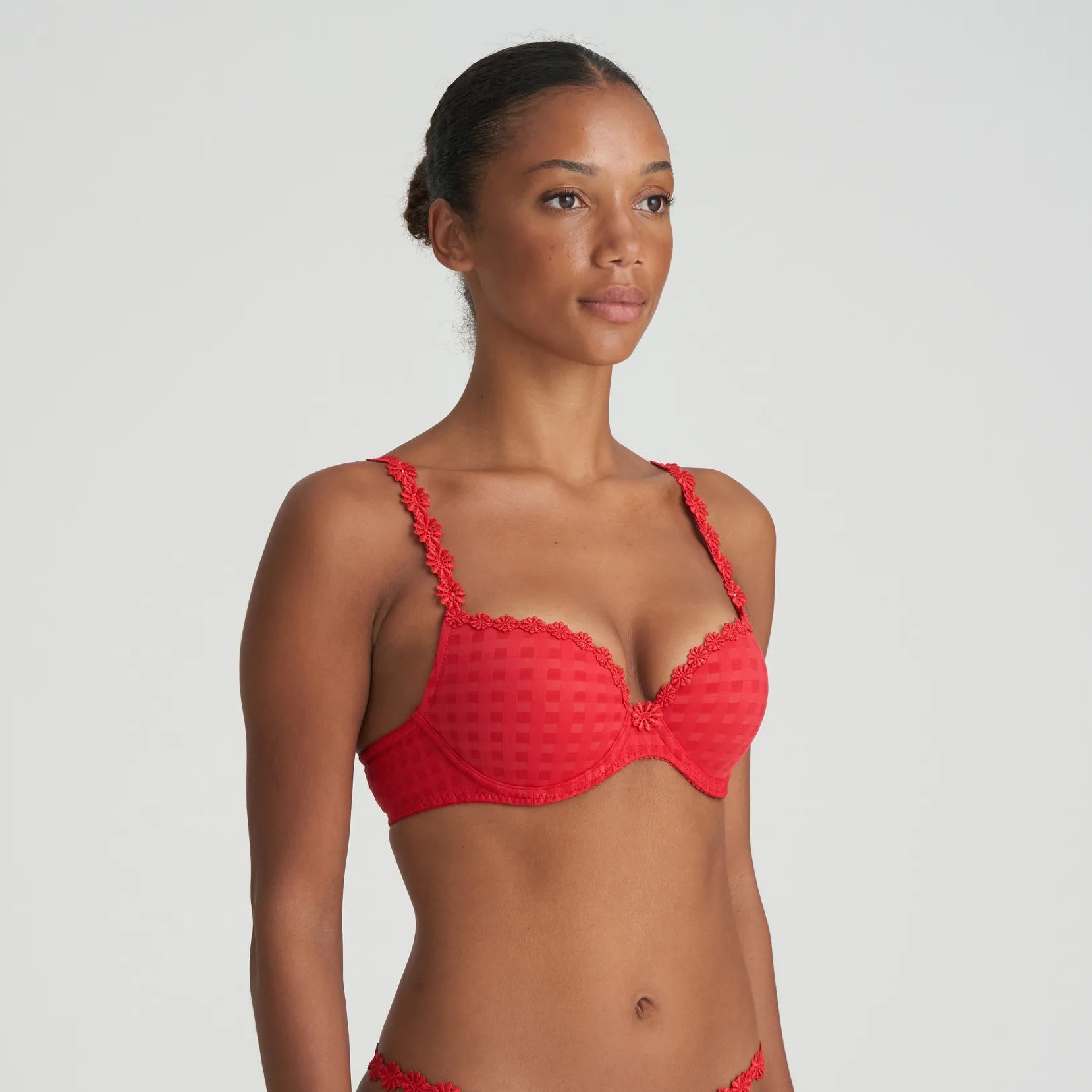 Avero 0200417 - Scarlet