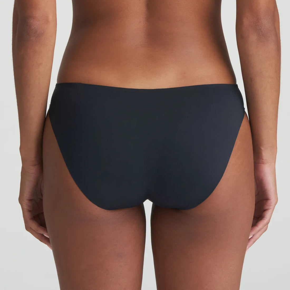 Tom 0520820 - Charcoal