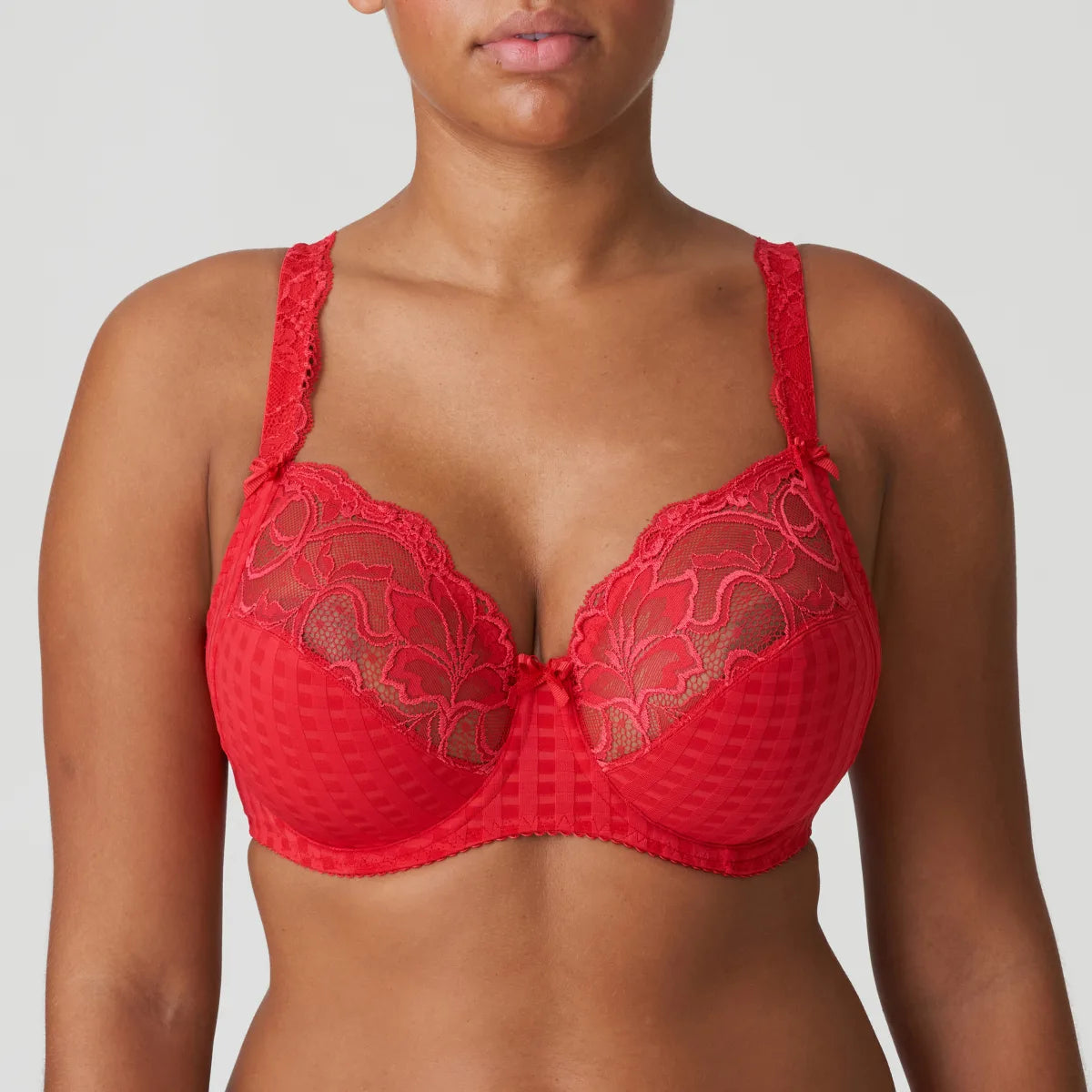 Madison (F-I) 0162121 - Scarlet