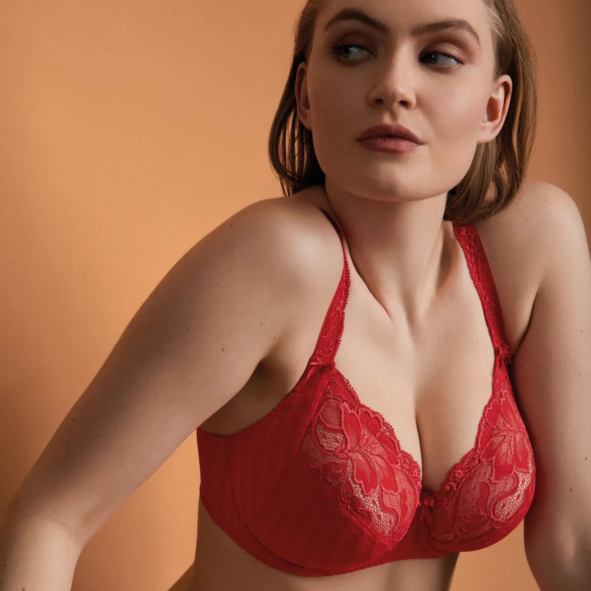 Madison (F-I) 0162121 - Scarlet