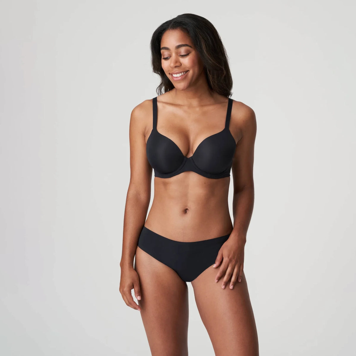 Figuras 0163256 - Charcoal