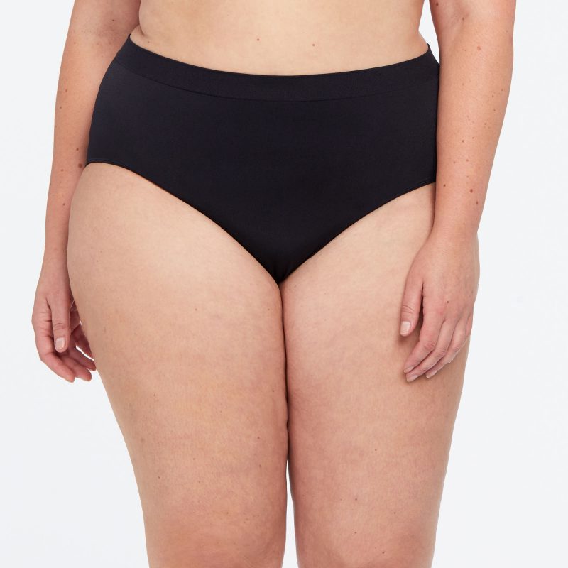 B Smooth 838175 - Black