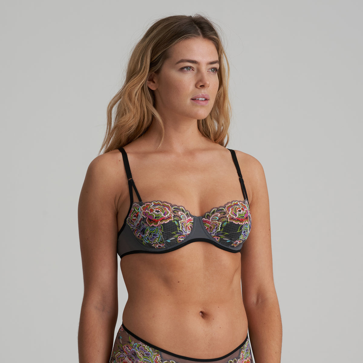 Lisbeth 0102825 VDV