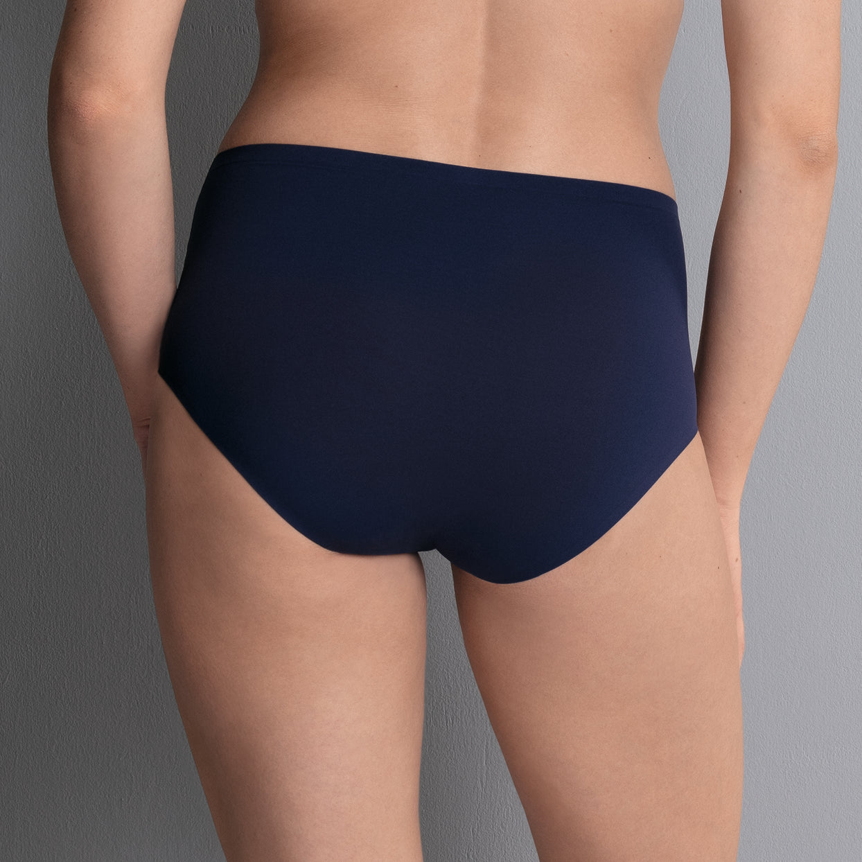 Essential 1343 - Maritime Blue