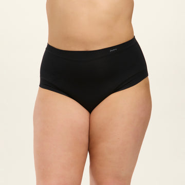 Esencial Slip Queen 1031649 616 A003365 - Noir