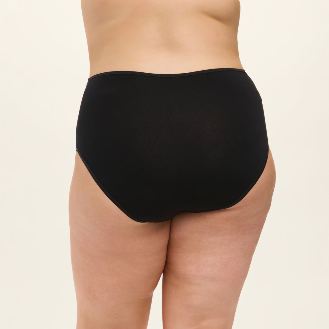 Esencial Slip Queen 1031649 616 A003365 - Noir