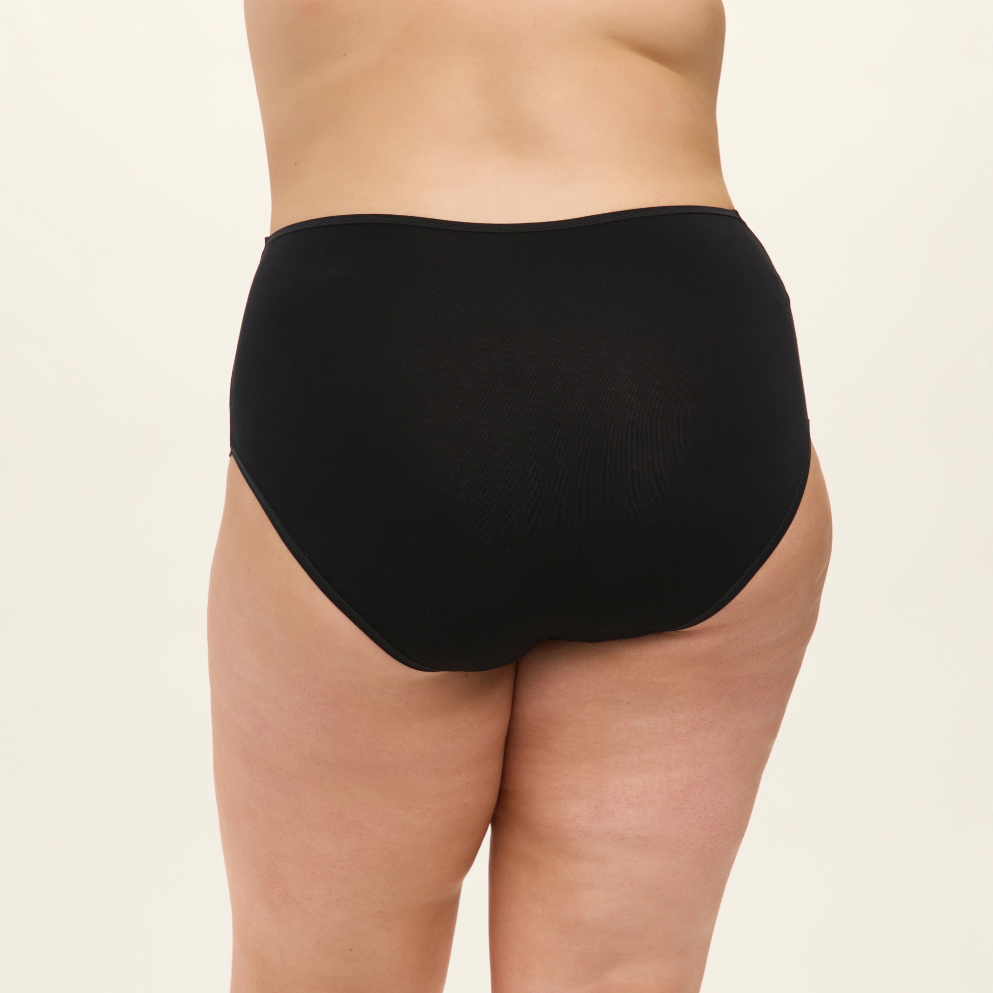 Esencial Slip Queen 1031649 616 A003365 - Noir