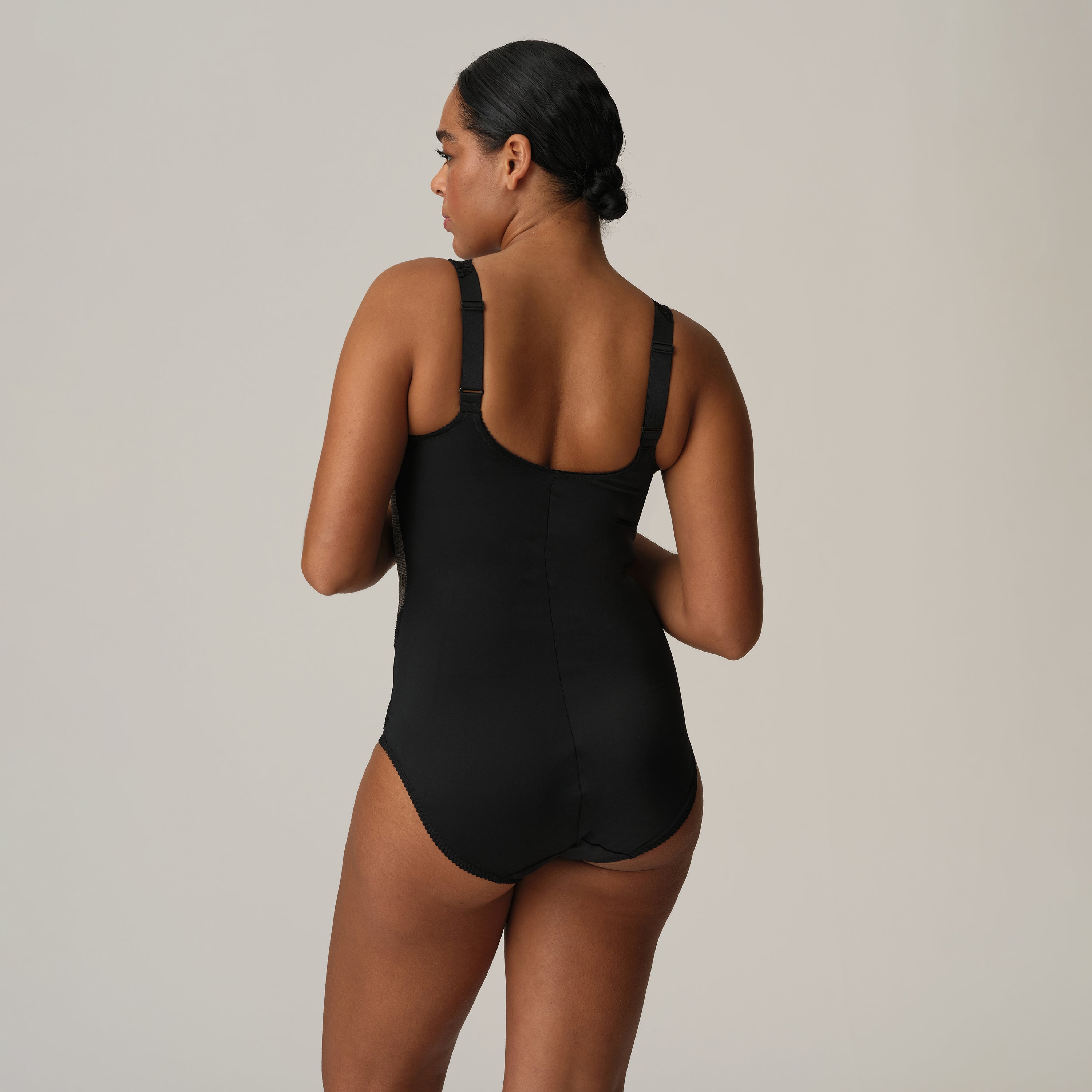 Madison 0462120 - Black Tailor