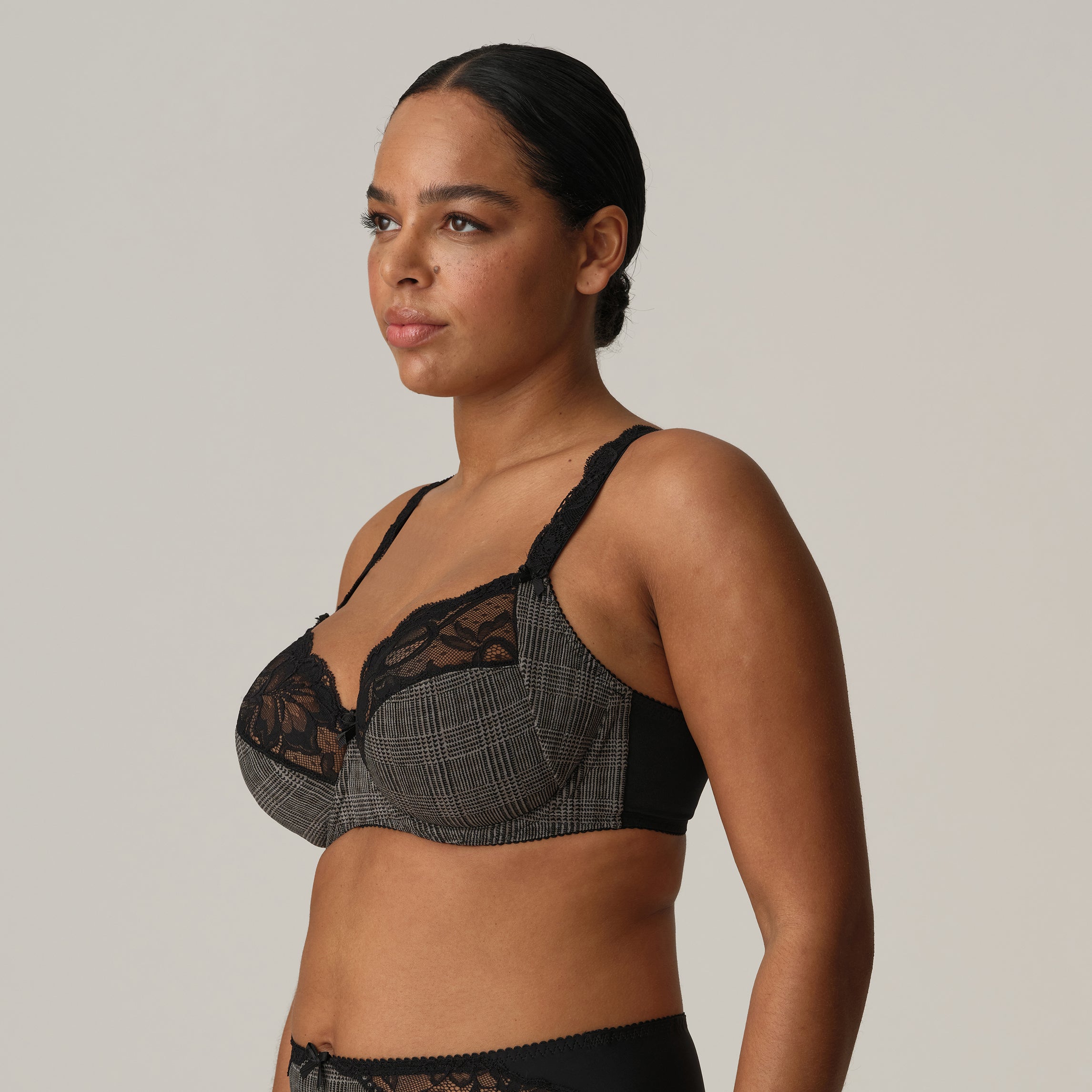 Madison 0162120 - Black Tailor
