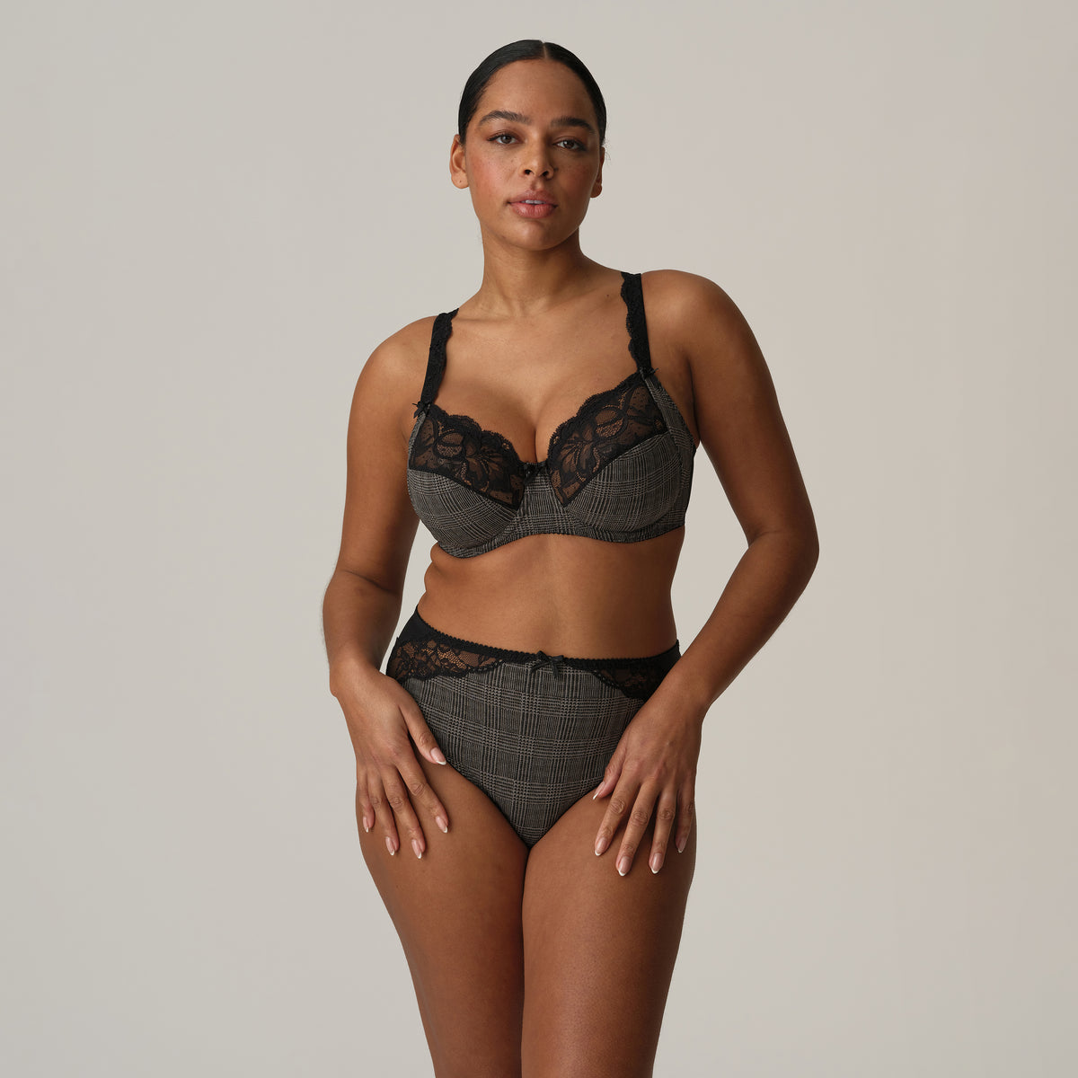 Madison 0162120 - Black Tailor