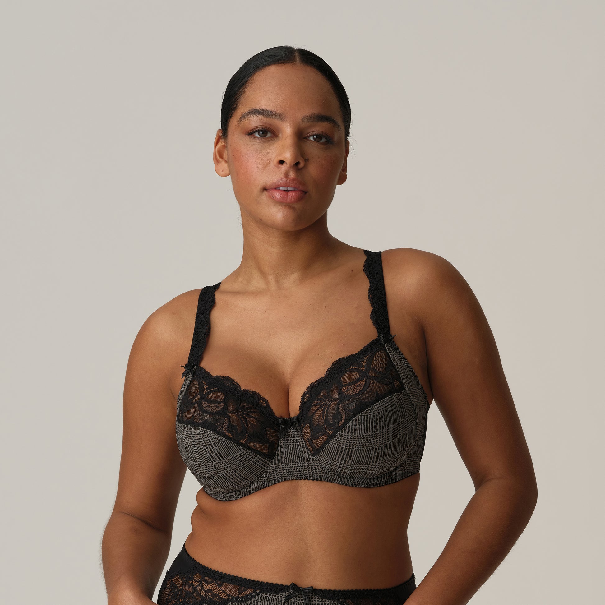 Madison 0162120 - Black Tailor