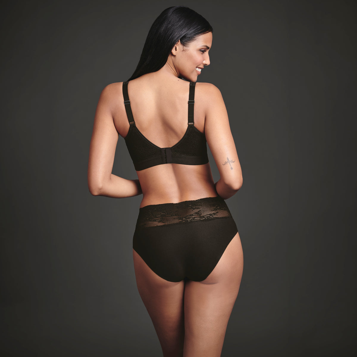 Essential Lace 1304