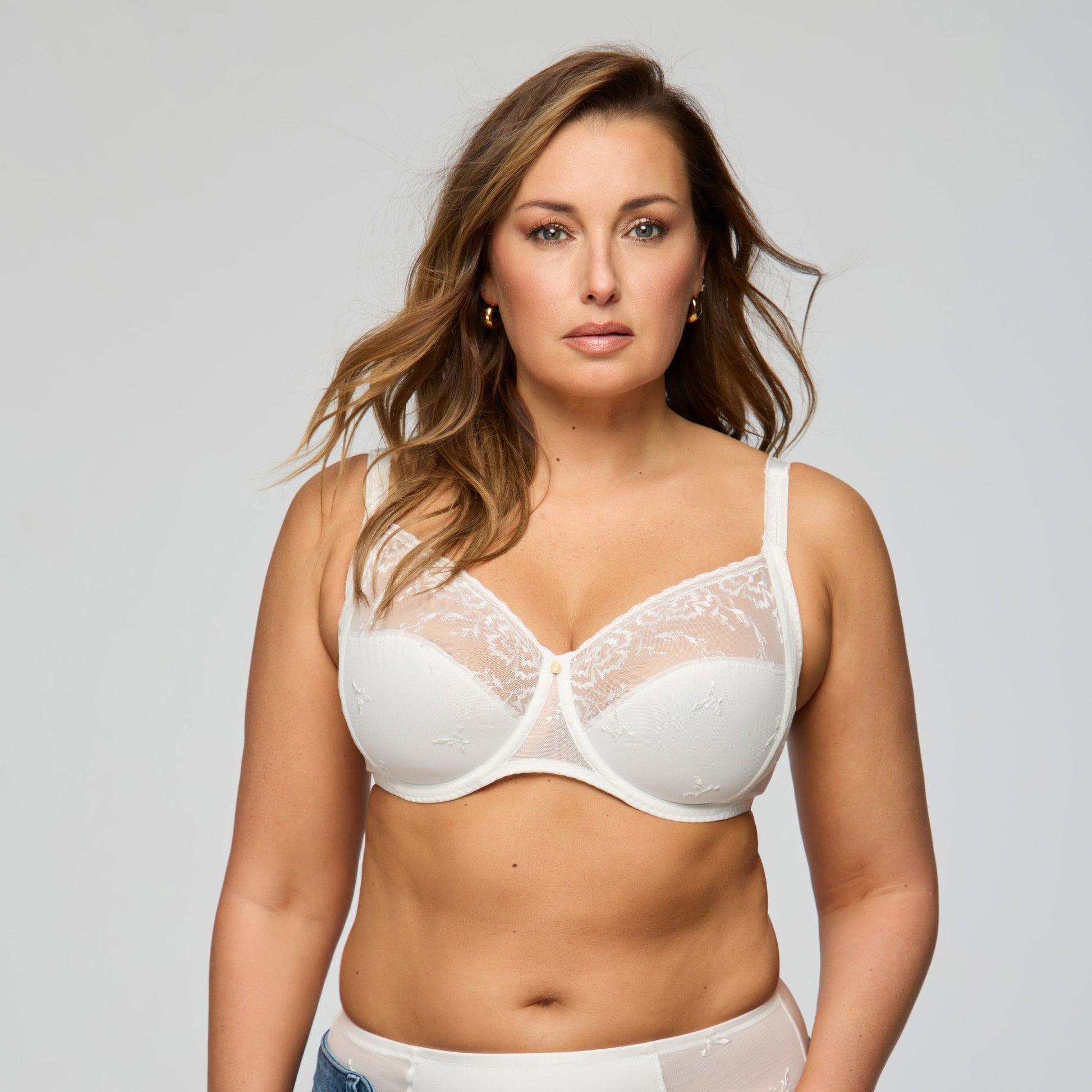 Every Curve C16B1 - Milk