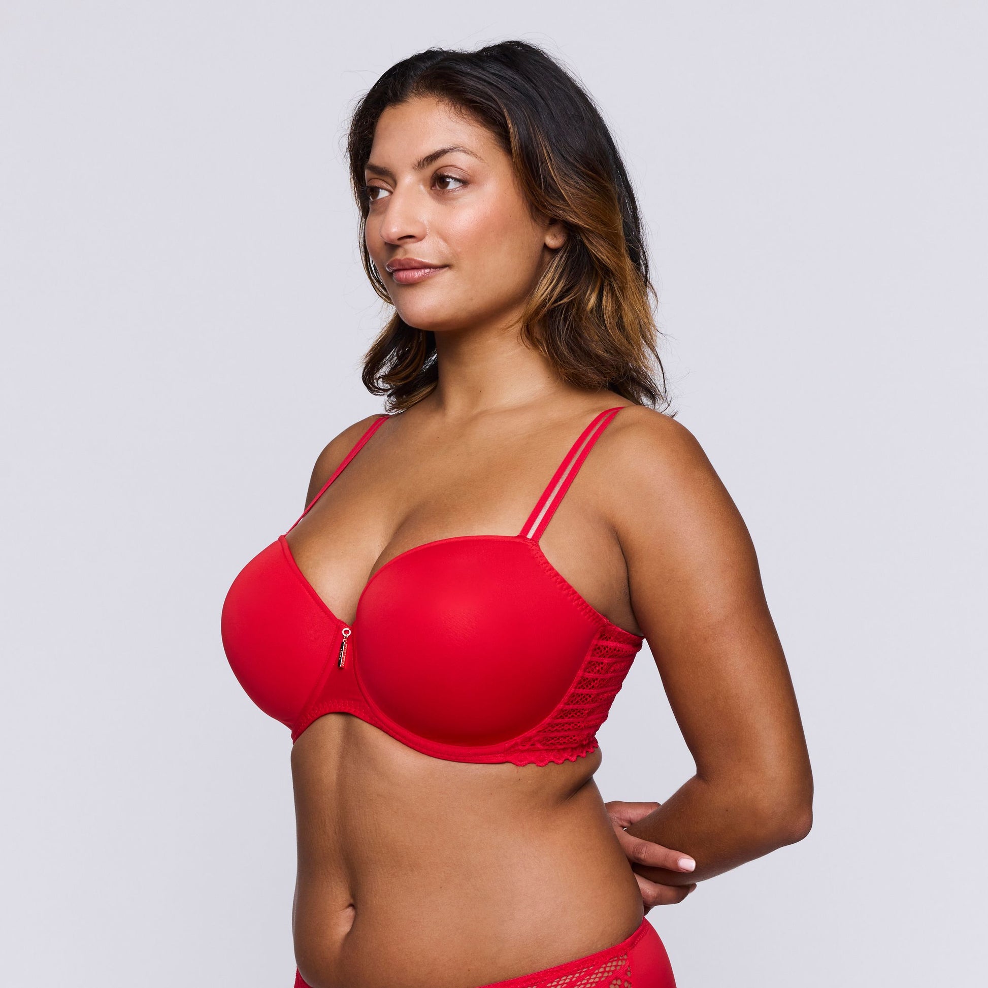 East End 0241932 - True Red