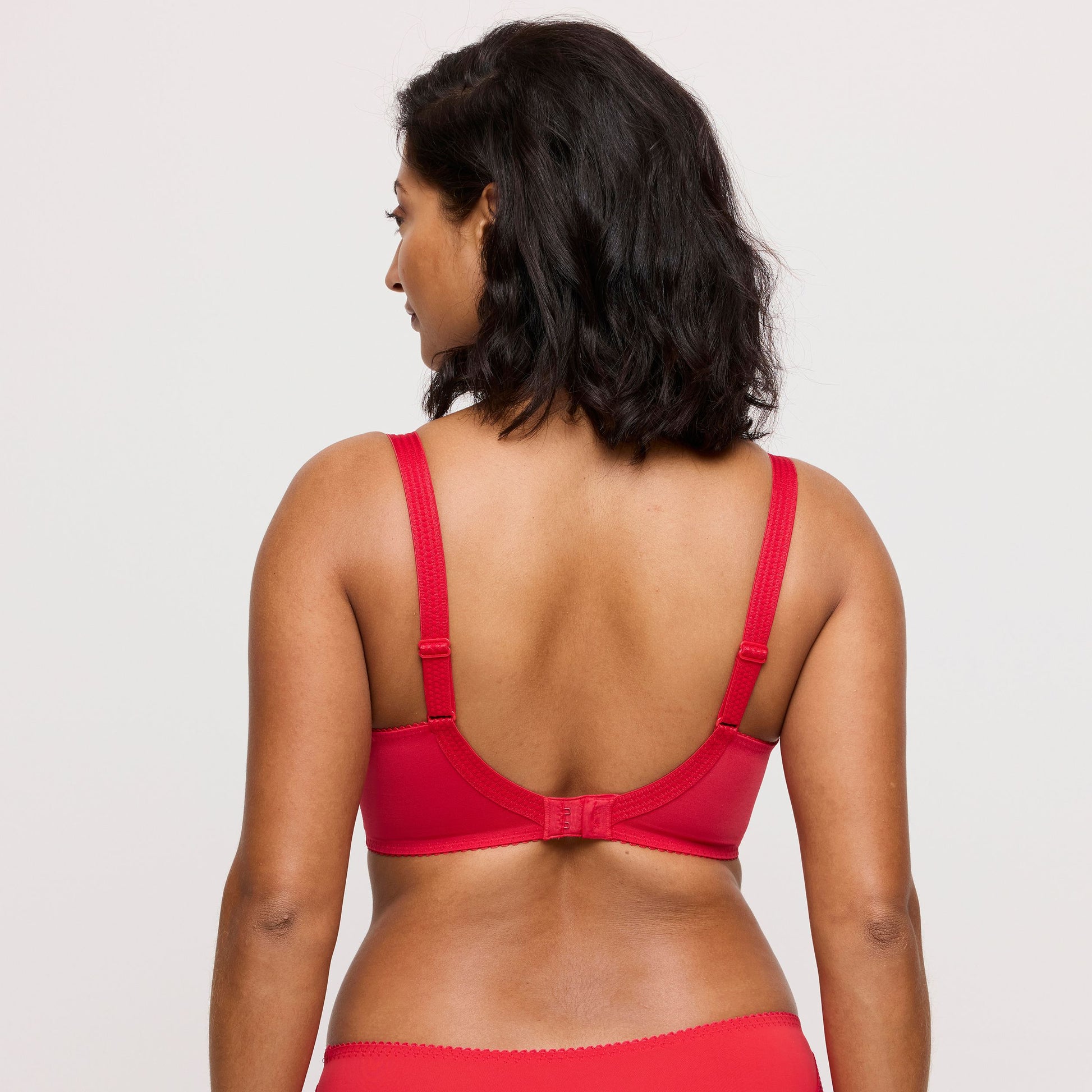 Montara 0163380 - True Red