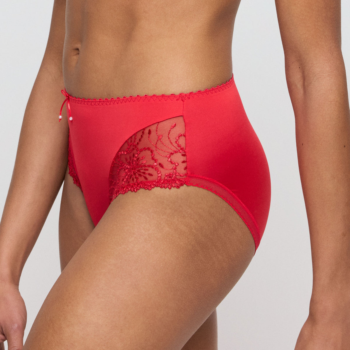 Jane 0501336 - True Red