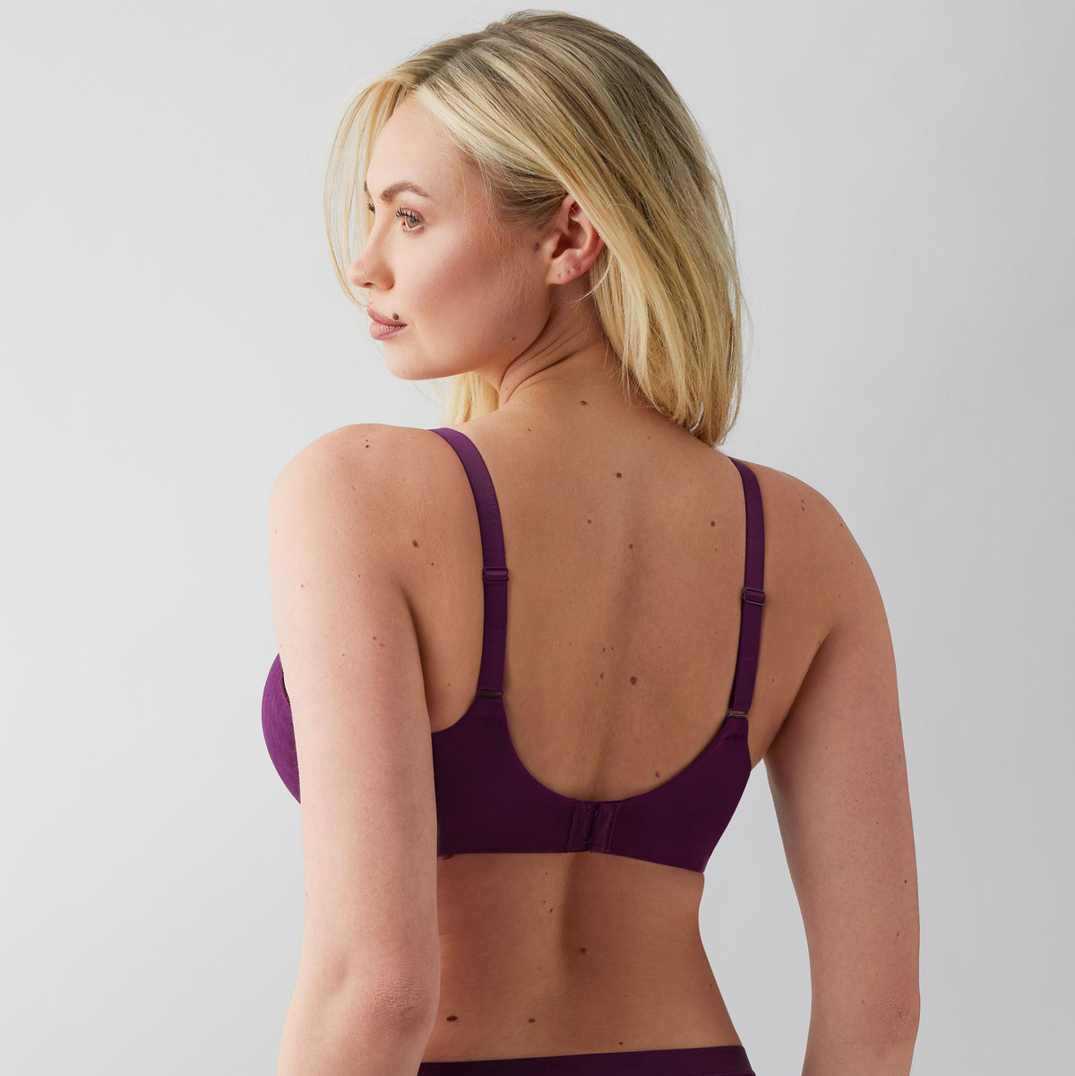 Elevated Allure 855336 - Winter Bloom