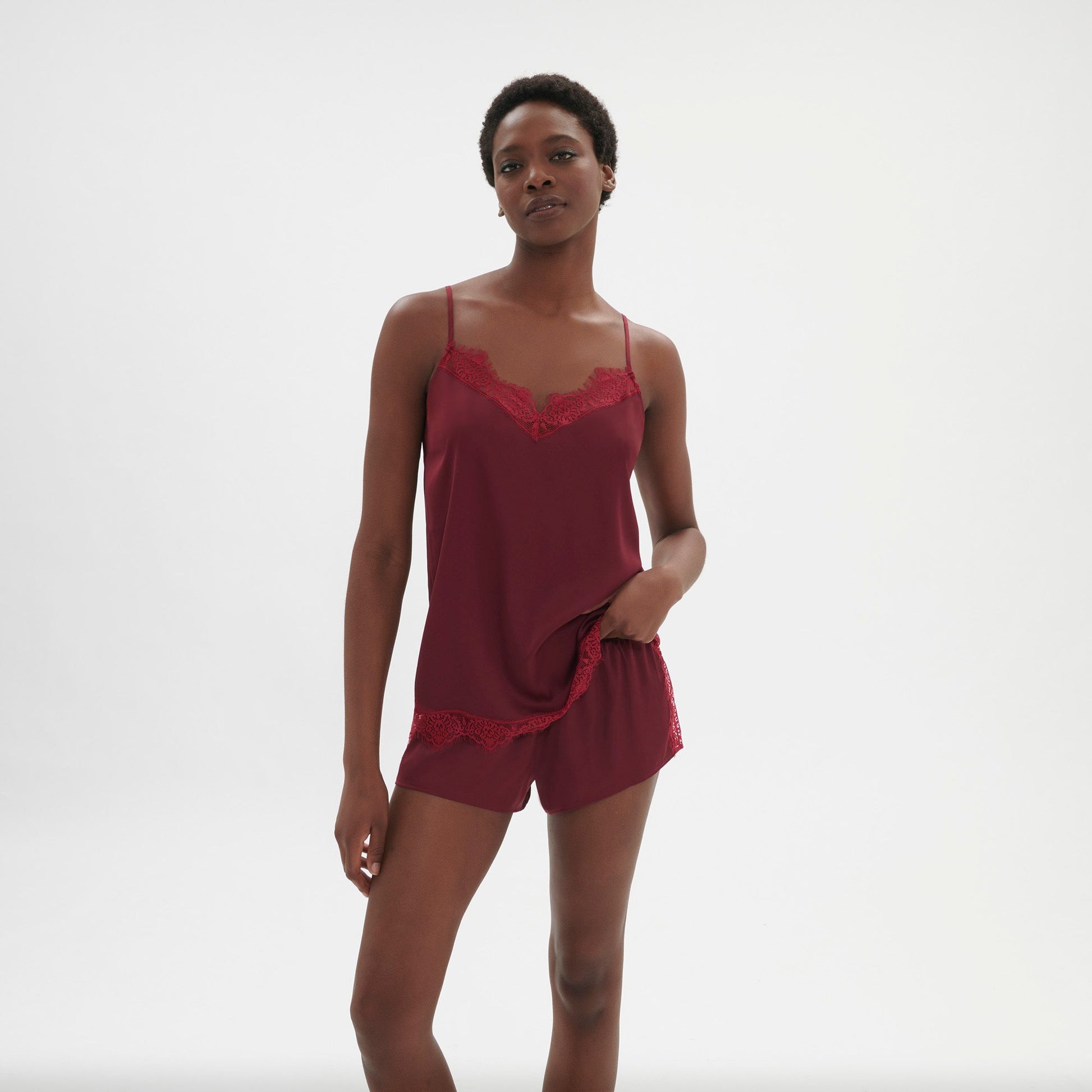Satin Secrets 23H900-23H640 445