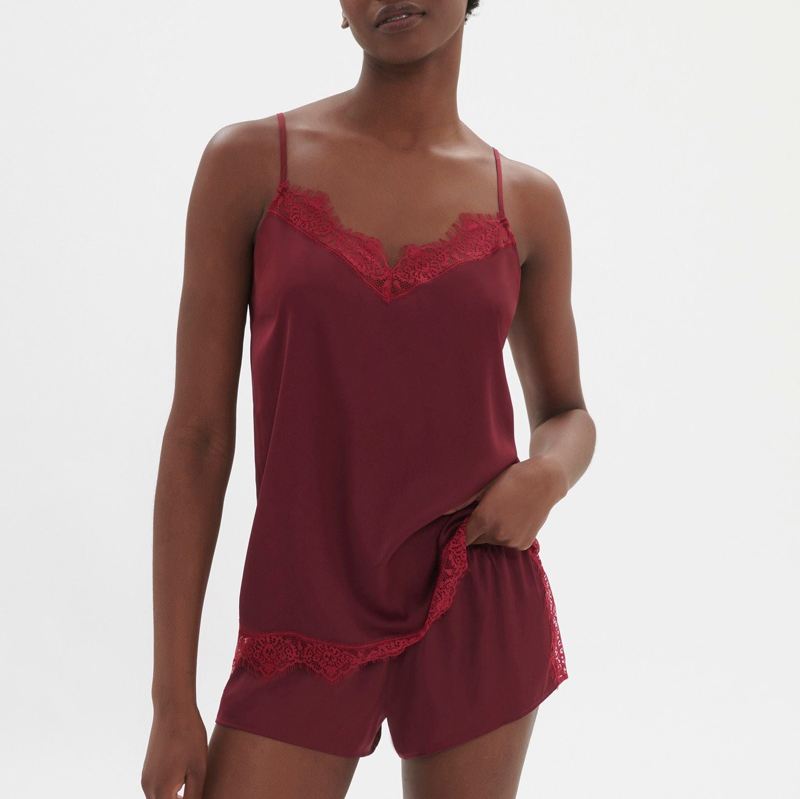Satin Secrets 23H900-23H640 445