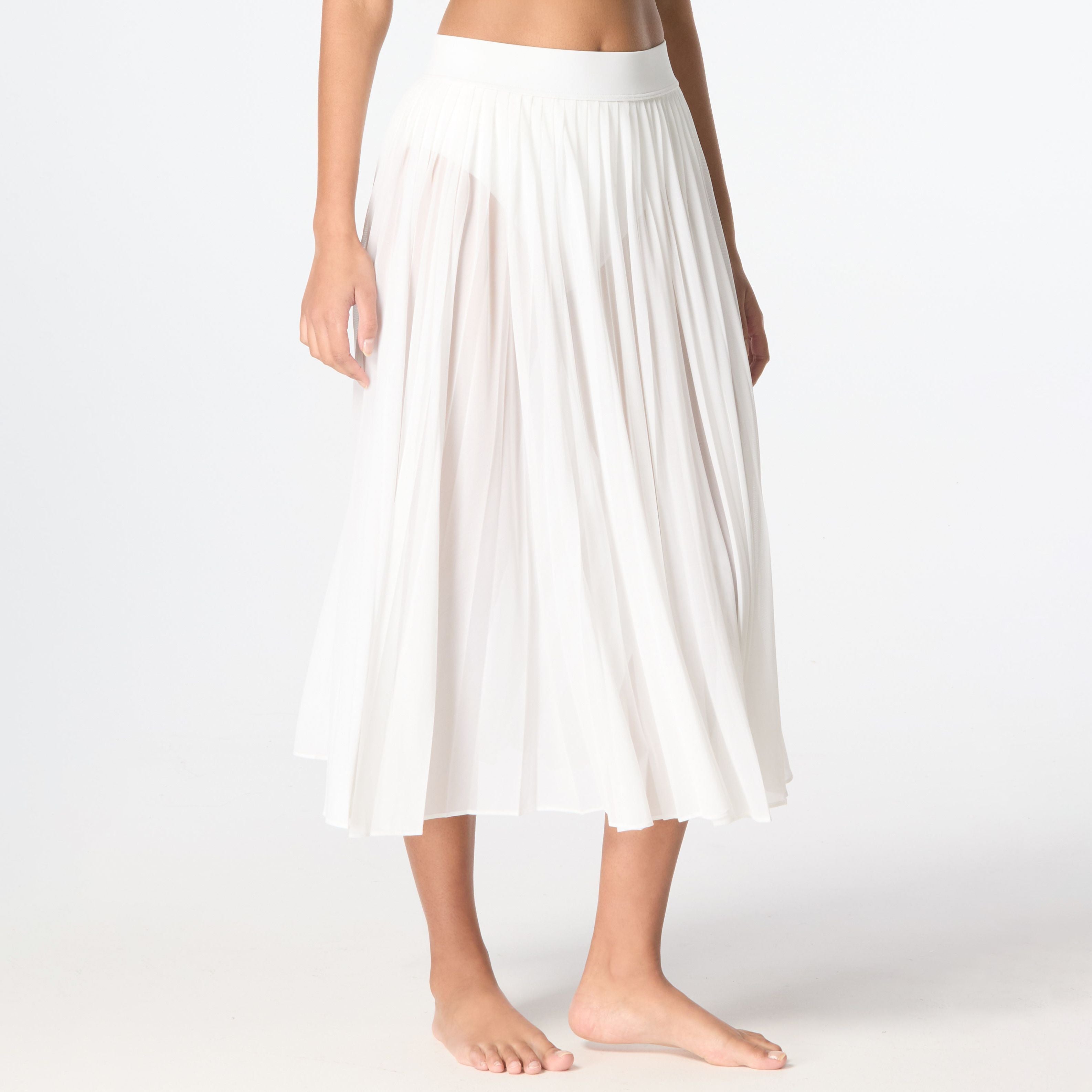 Carmen Marc Valvo Solids C10286 100