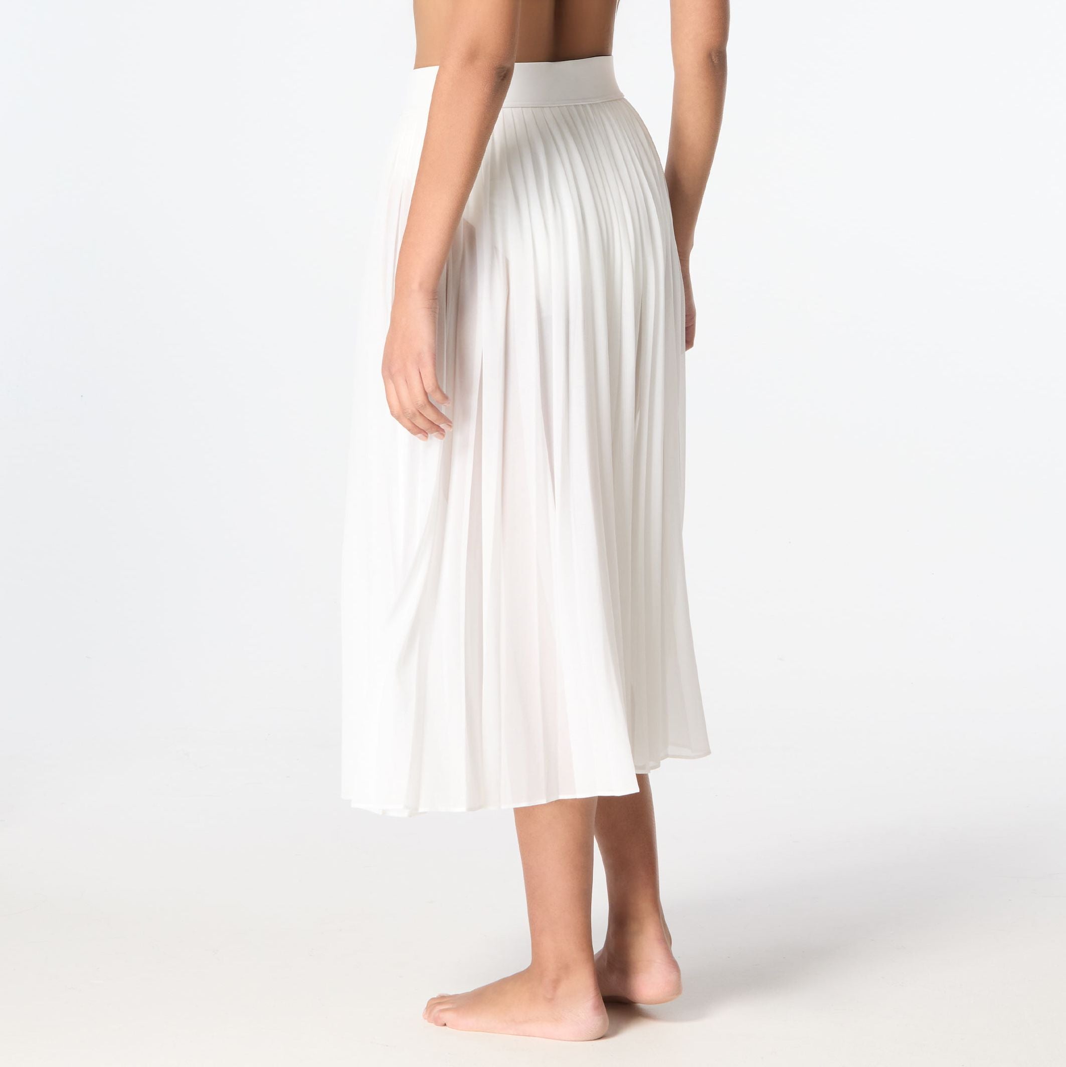 Carmen Marc Valvo Solids C10286 100