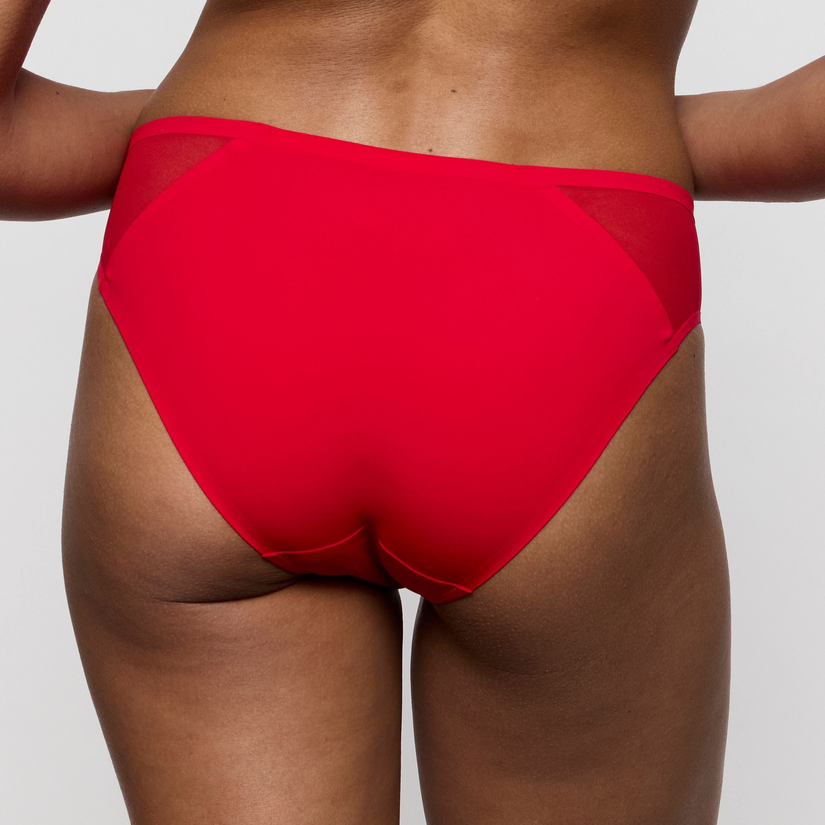 Louie 0522090 - True Red