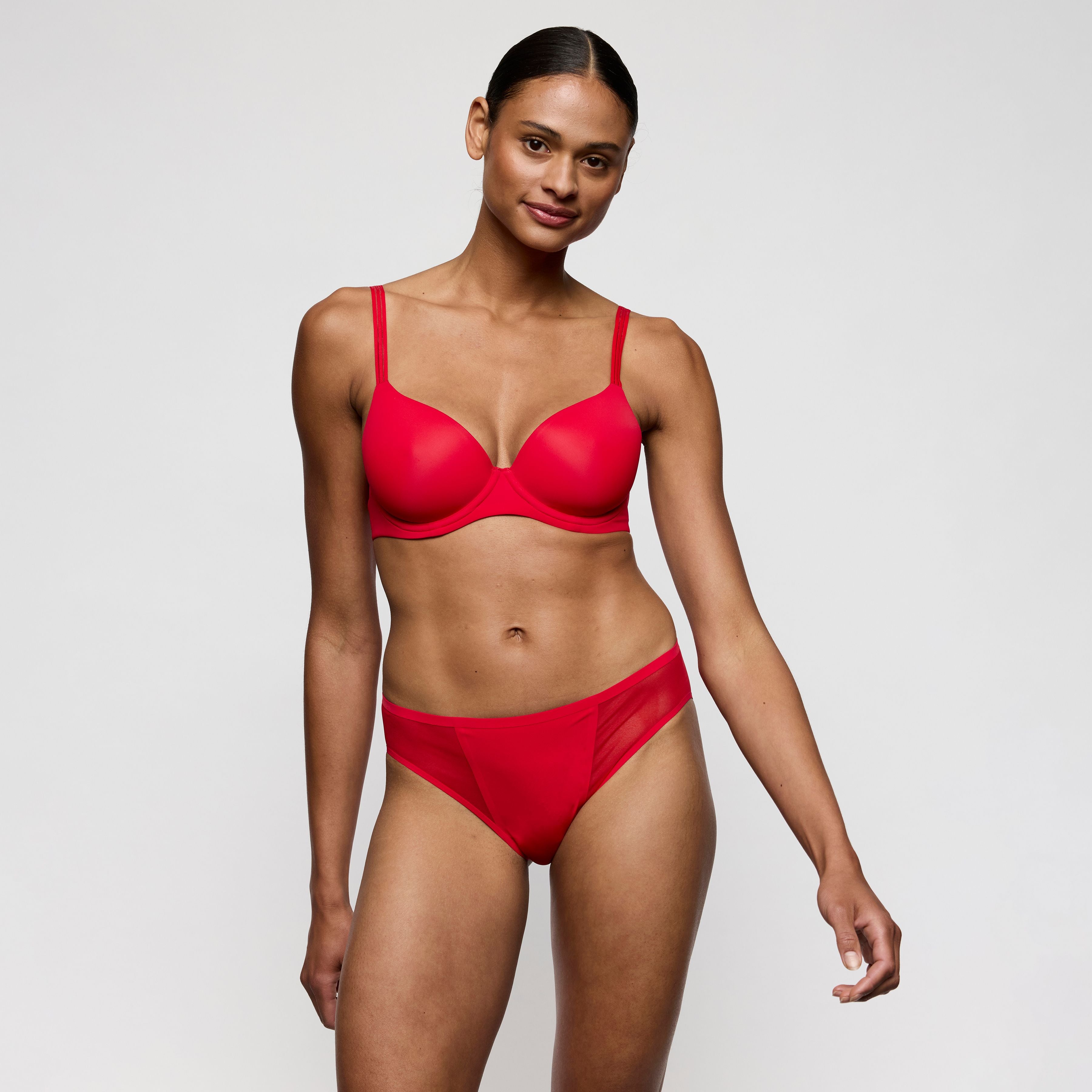 Louie 0122096 - True Red
