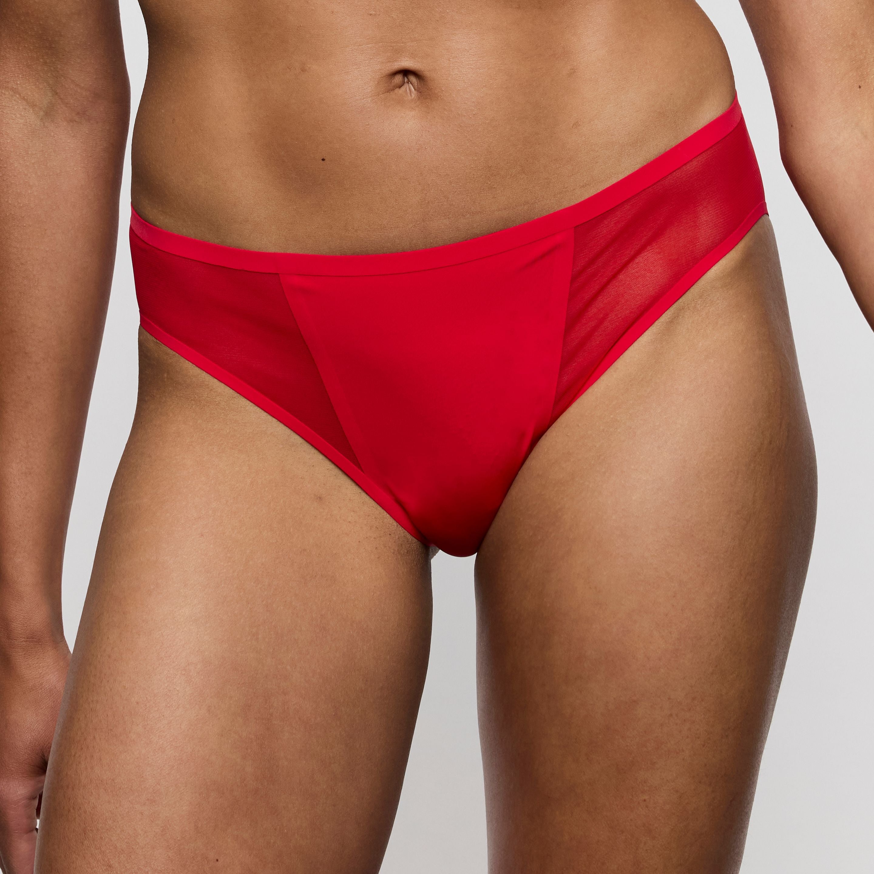 Louie 0522090 - True Red