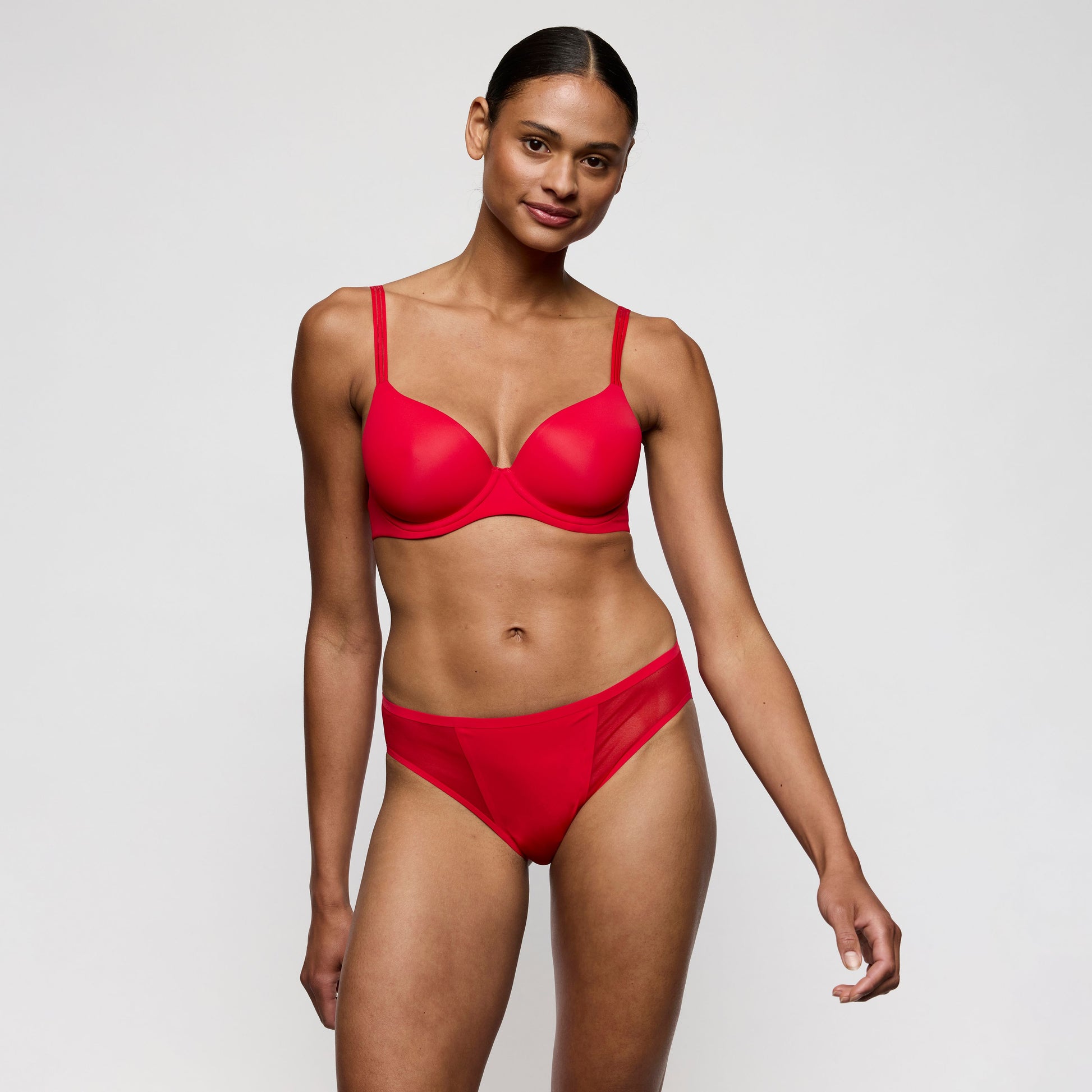 Louie 0522090 - True Red