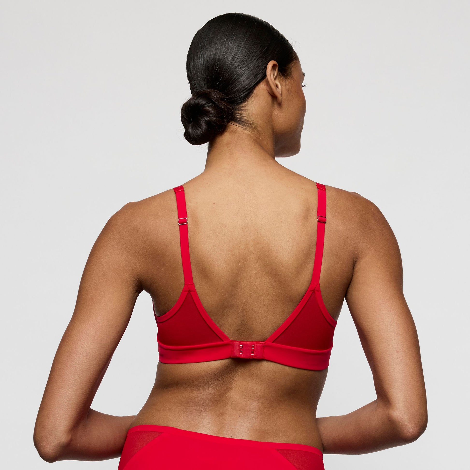Louie 0122096 - True Red