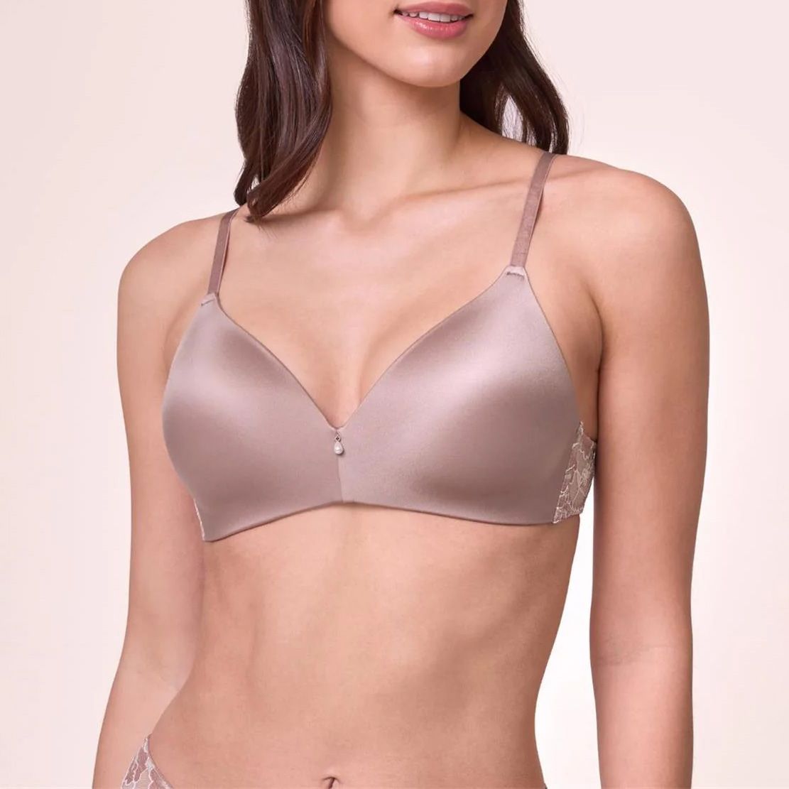 The Essentials 9317 - Moonshell/Chantilly