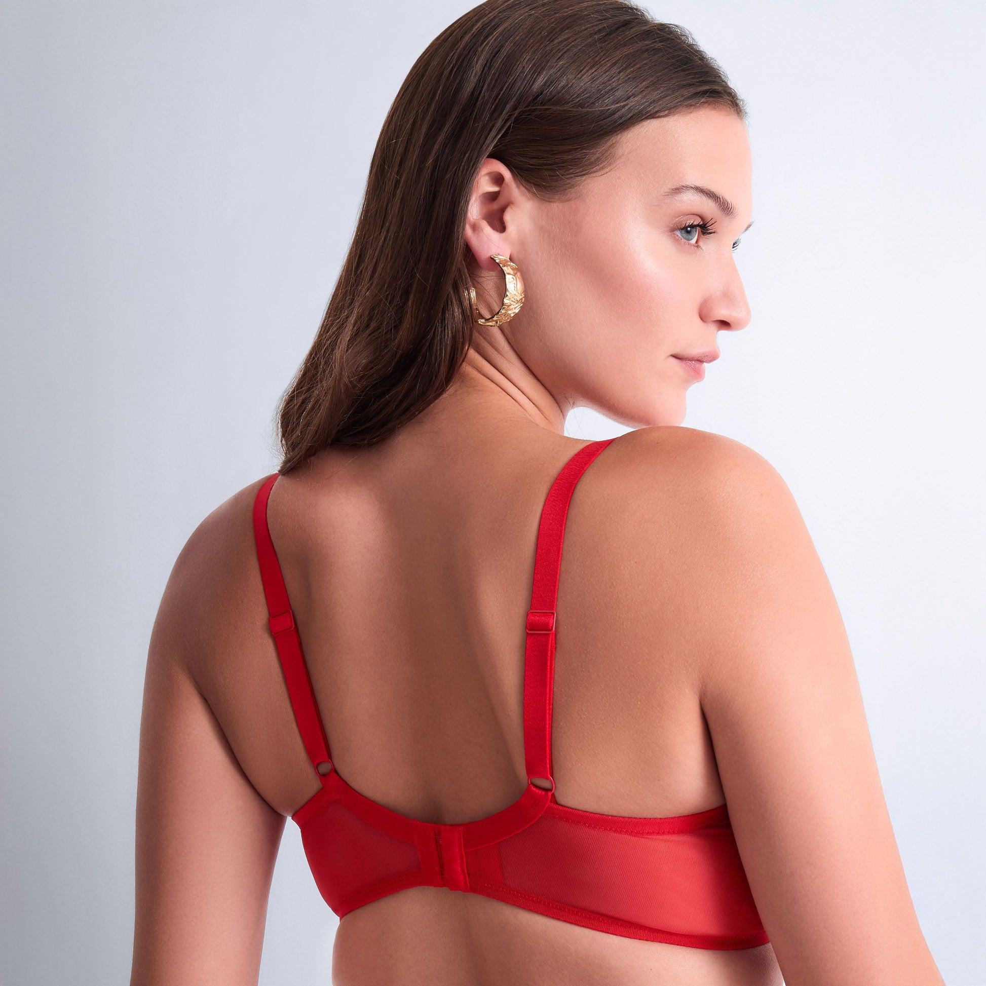 Sheer Emotion 4MF12 - Diva Red