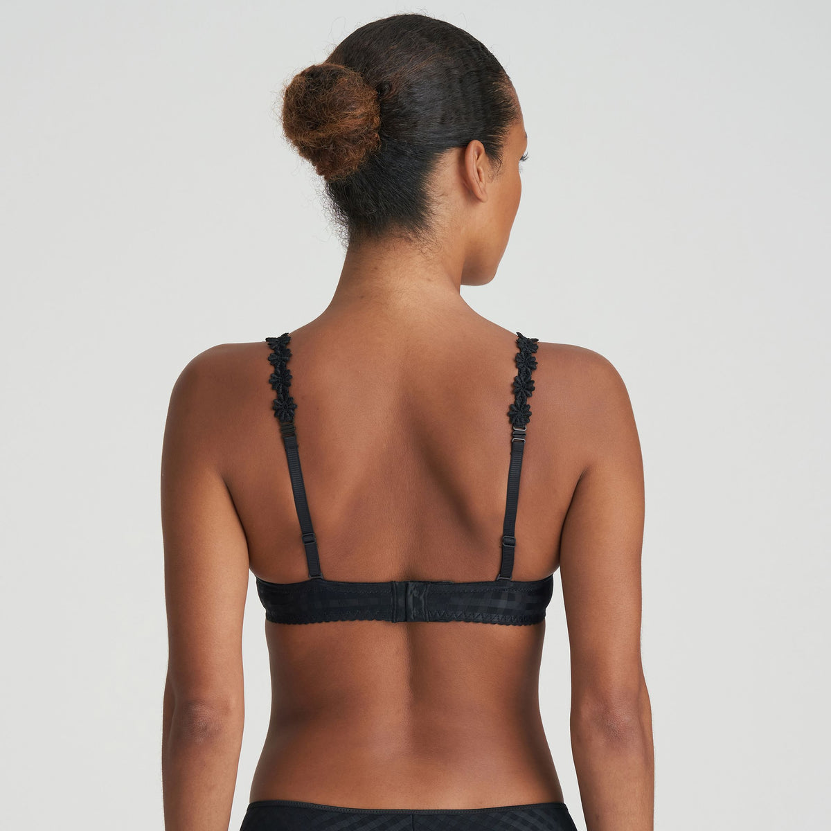 Avero 0100419 - Noir