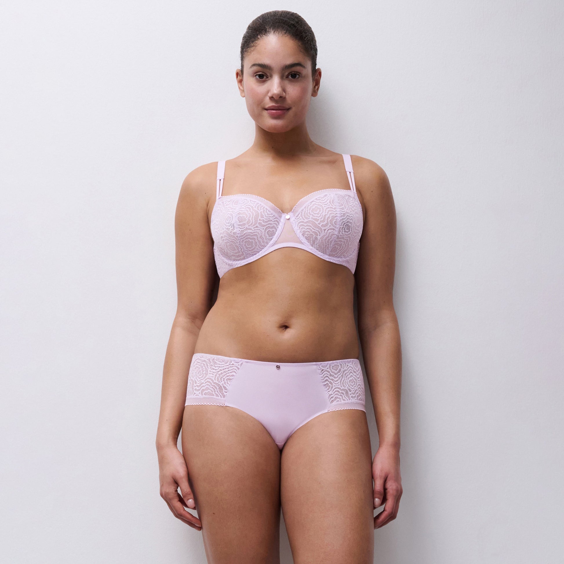 C Jolie C13B50 027