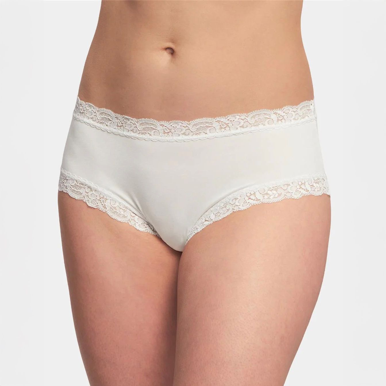 Iconic Lace 602 - Chantilly