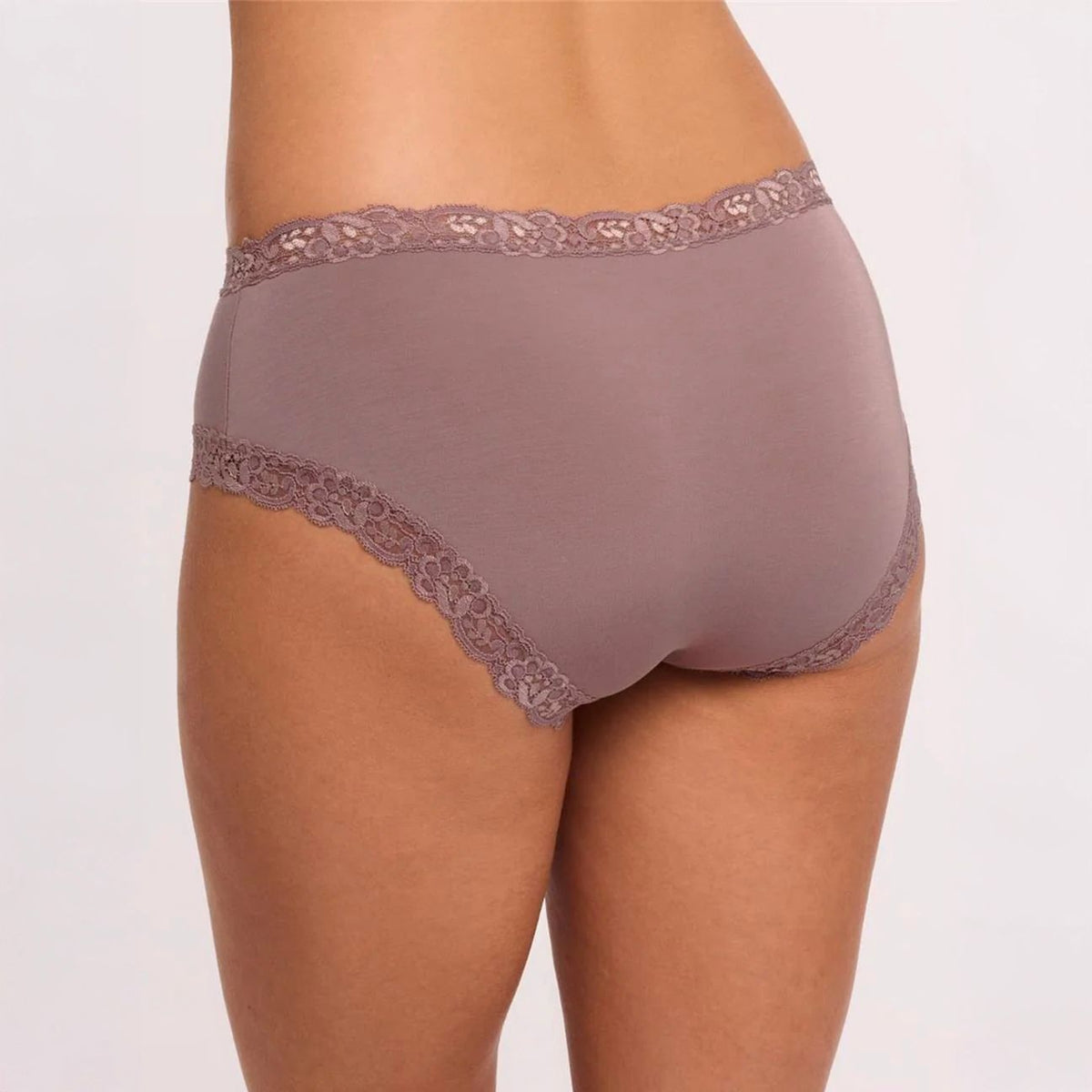 Iconic Lace 602 - Cappuccino
