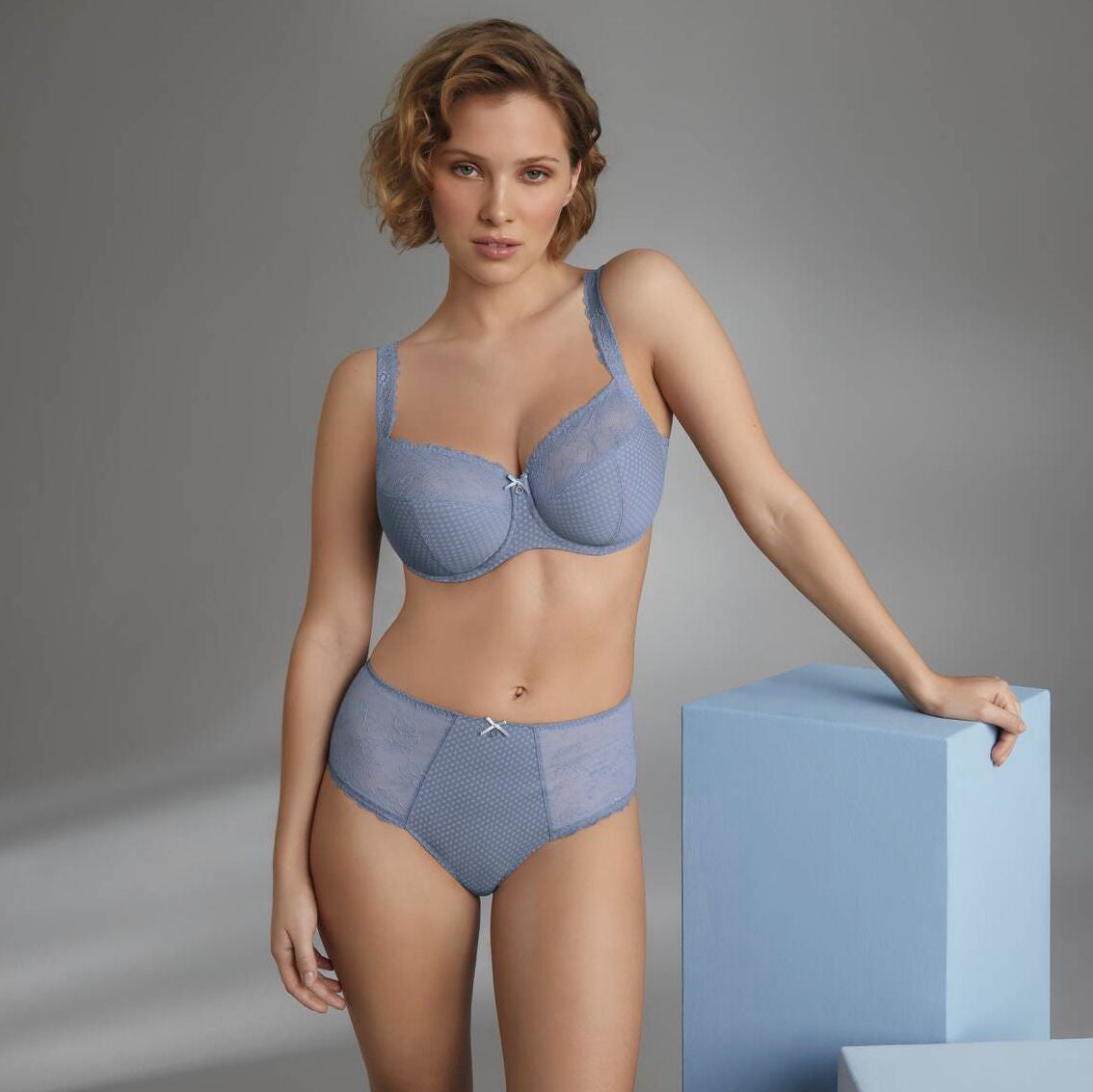 Eloise 1395 - Medium Blue