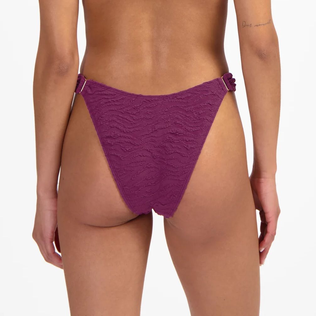 Bright Plum 207B 552