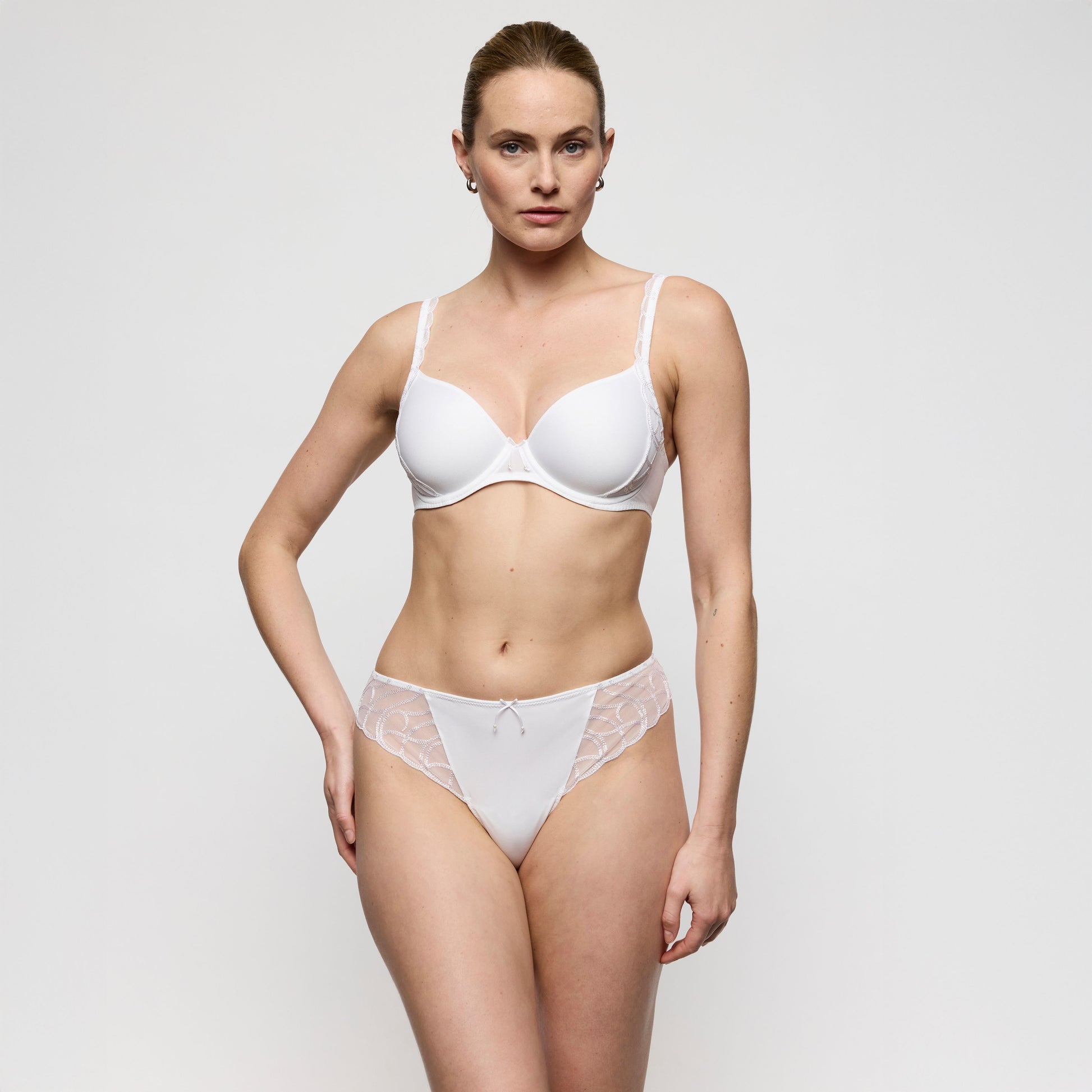 Heleen 0602860 WIT