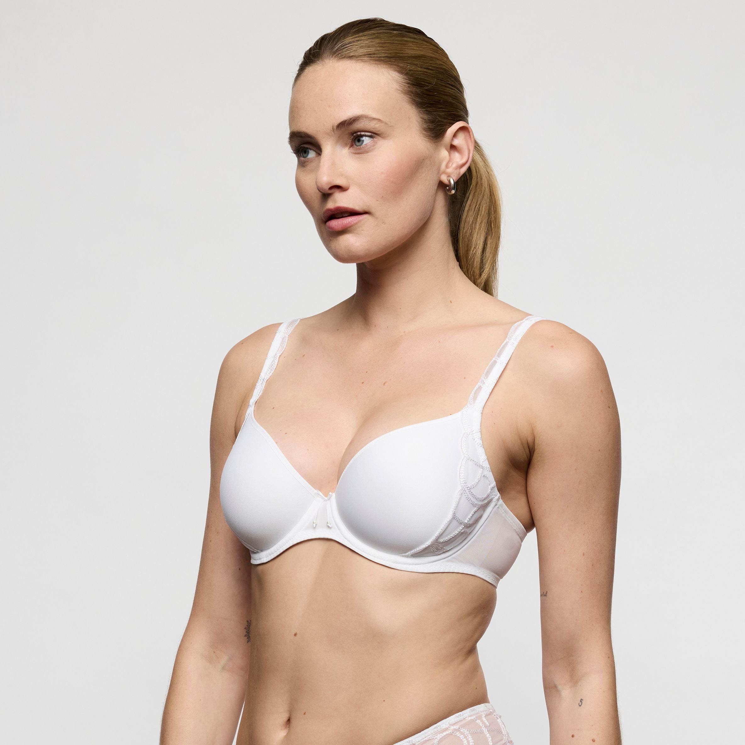 Heleen 0102864 - White