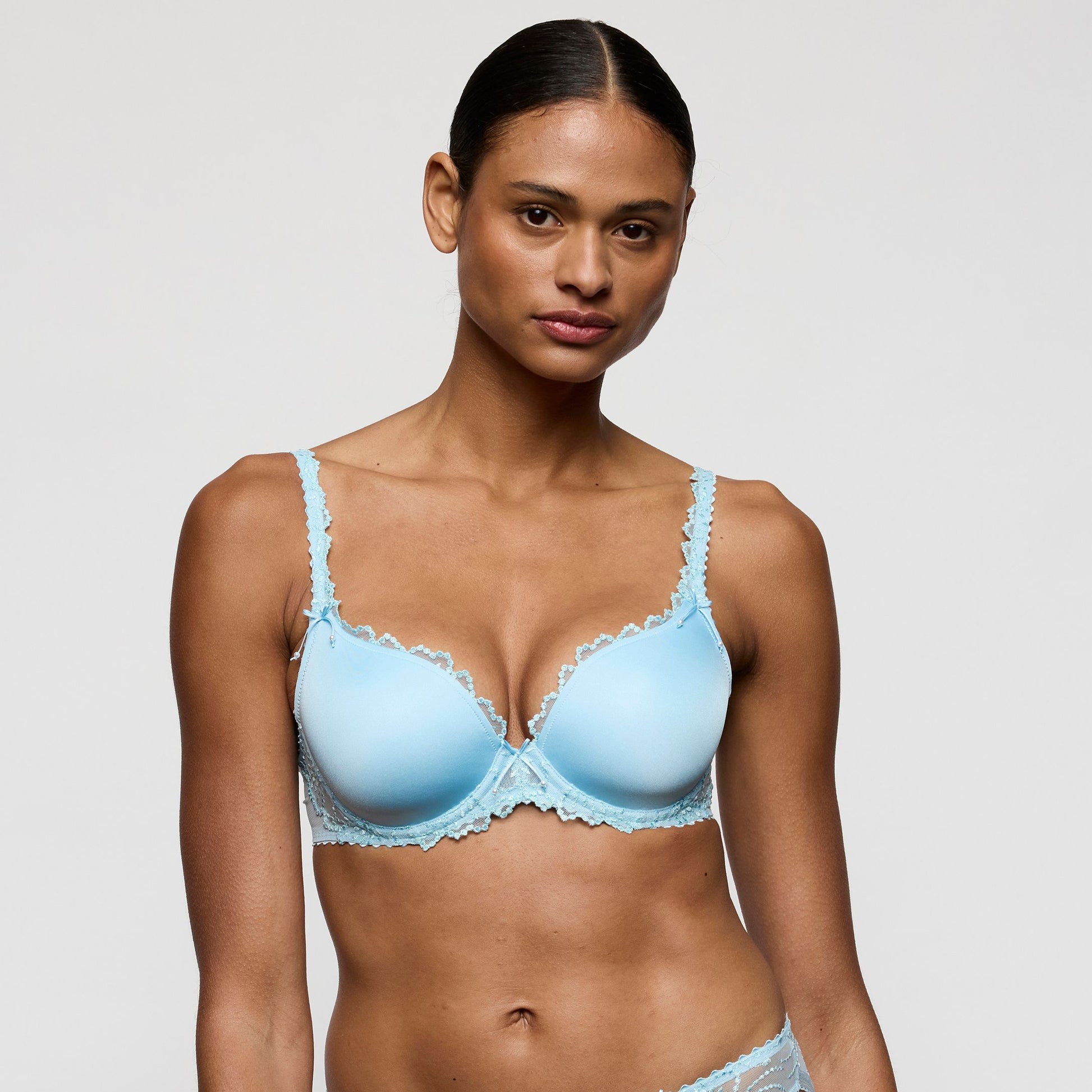 Jane 0101336 - Milky Blue