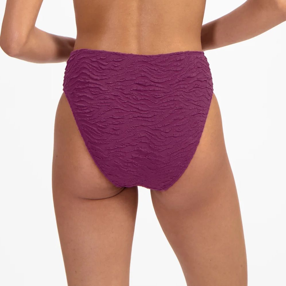 Bright Plum 206D 552