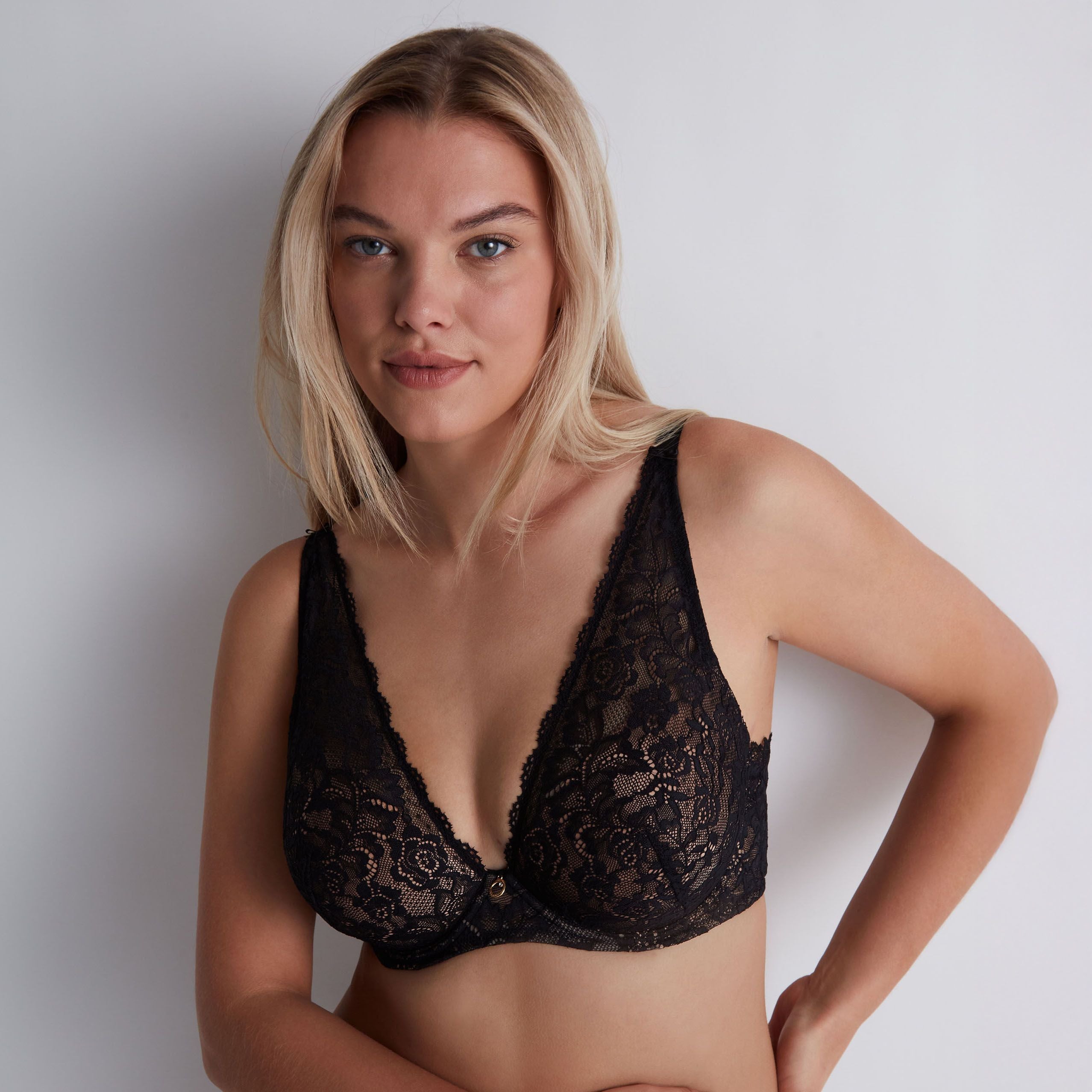Rosessence 2KN81 - Black