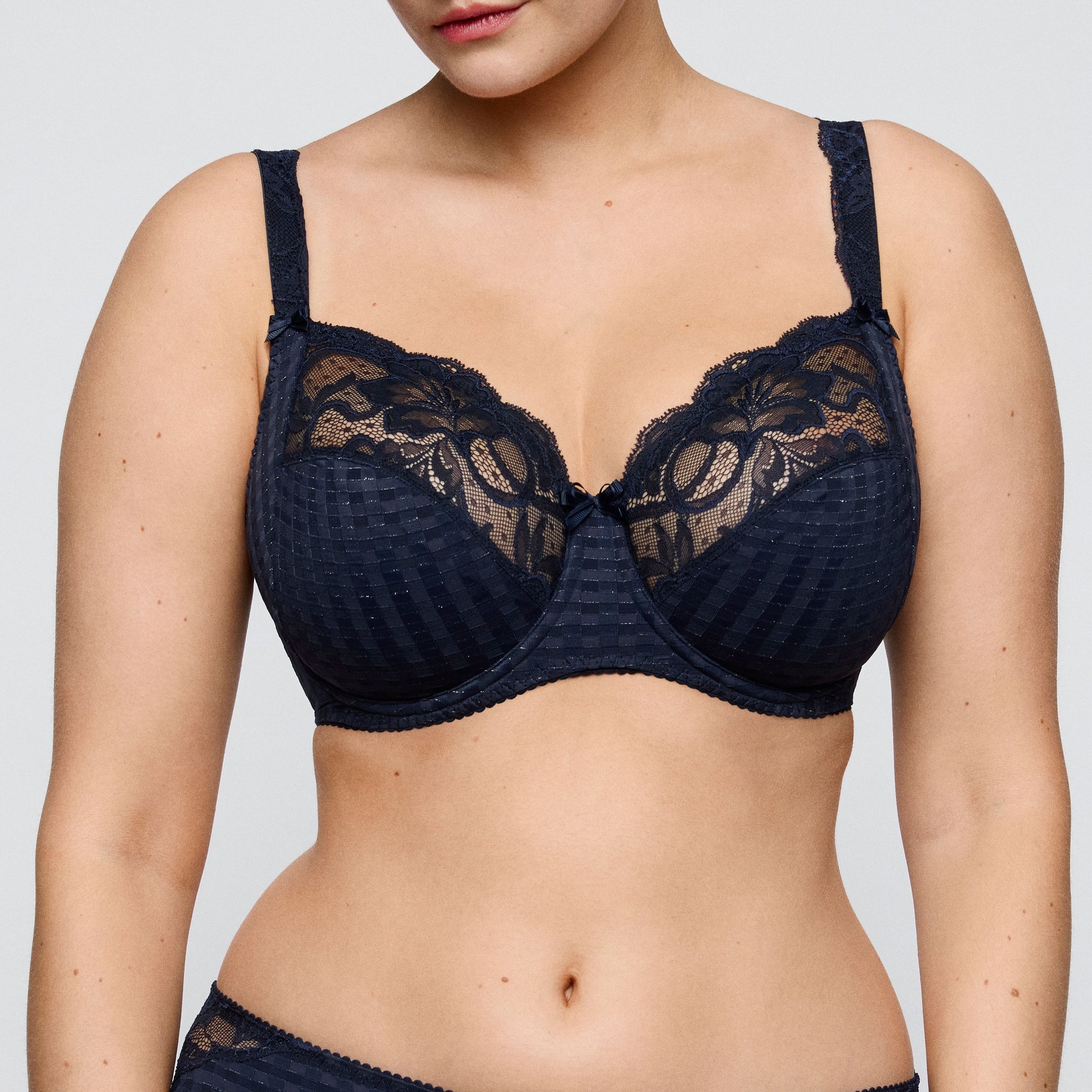 Madison (F-I) 0162121 - Velvet Blue