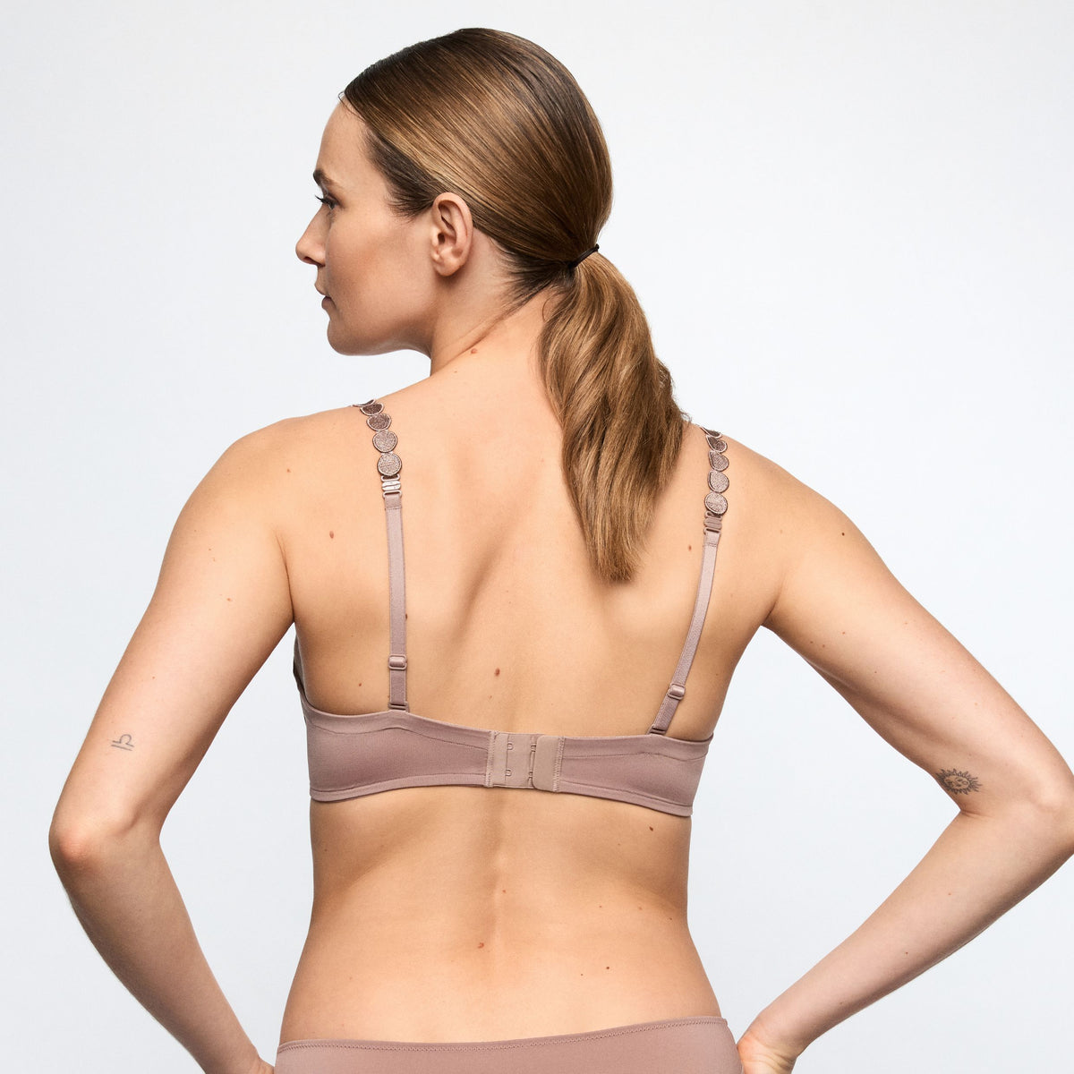Tom 0120826 - Cosmetic